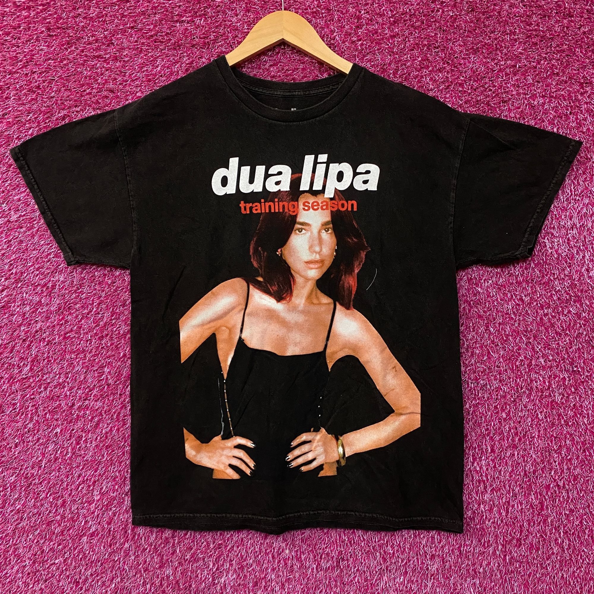 Other Dua Lipa Training Season Graphic T-Shirt Medium Size US M / EU 48-50 / 2 - 1 Thumbnail