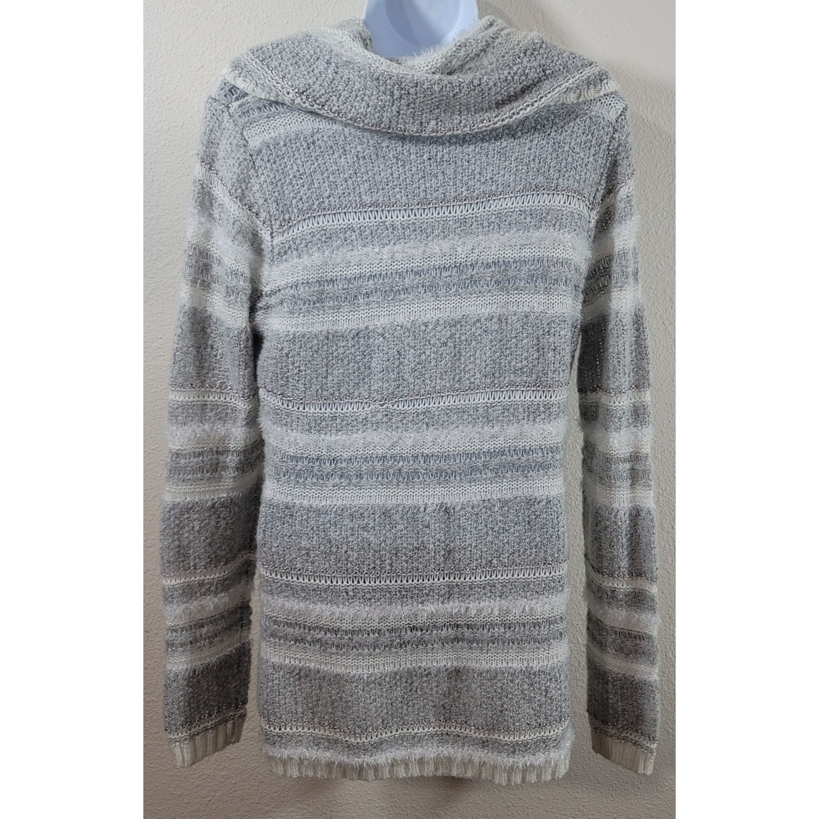 Other Maurices Gray White Knitted Cowl Neck Sweater Large Soft Size L / US 10 / IT 46 - 2 Thumbnail