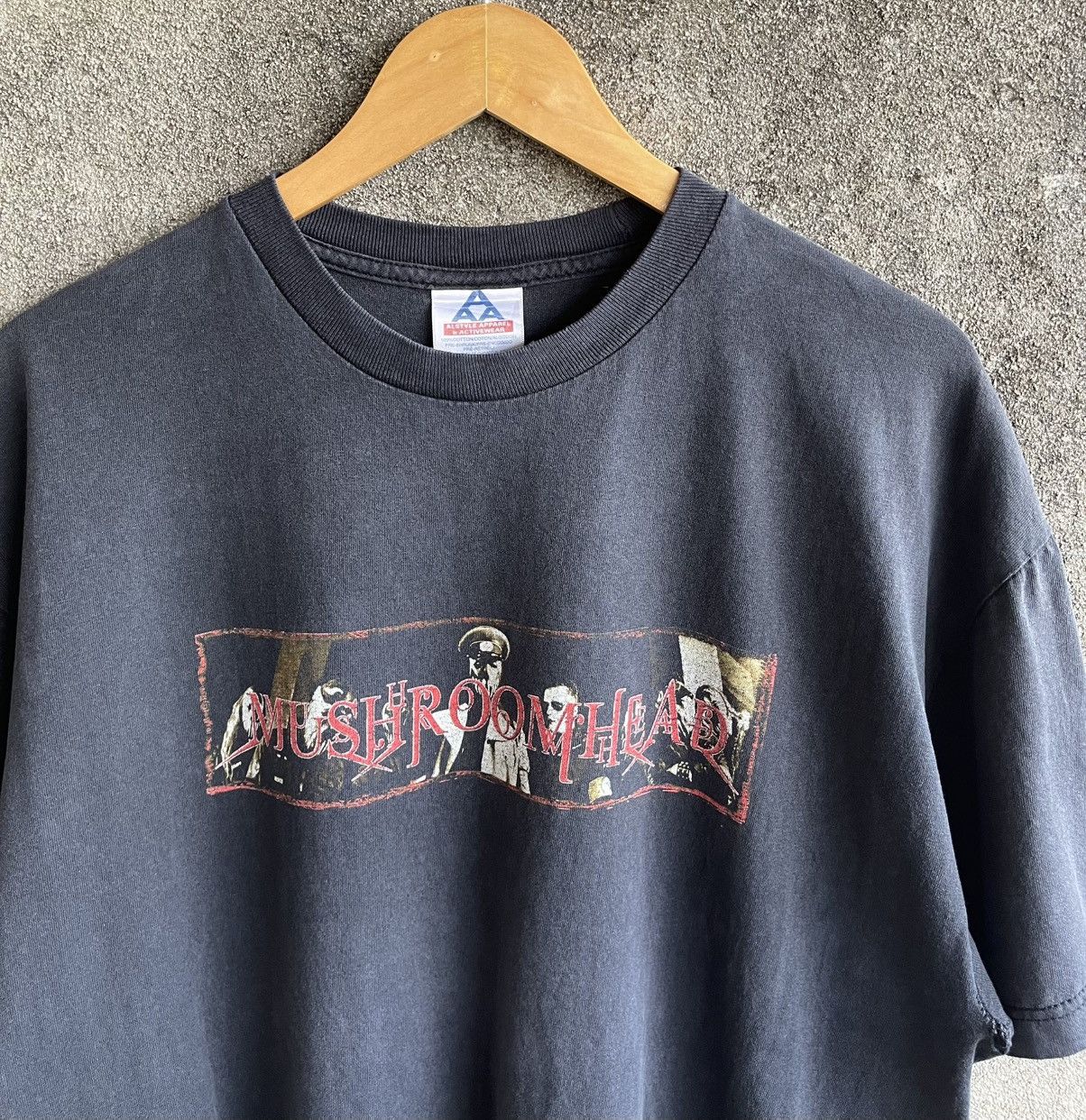 Band Tees Vintage’90s‼️HeavyMetalBand🔥MUSHROOMHEAD🔥Graphic Faded Tee Size US XL / EU 56 / 4 - 3 Thumbnail