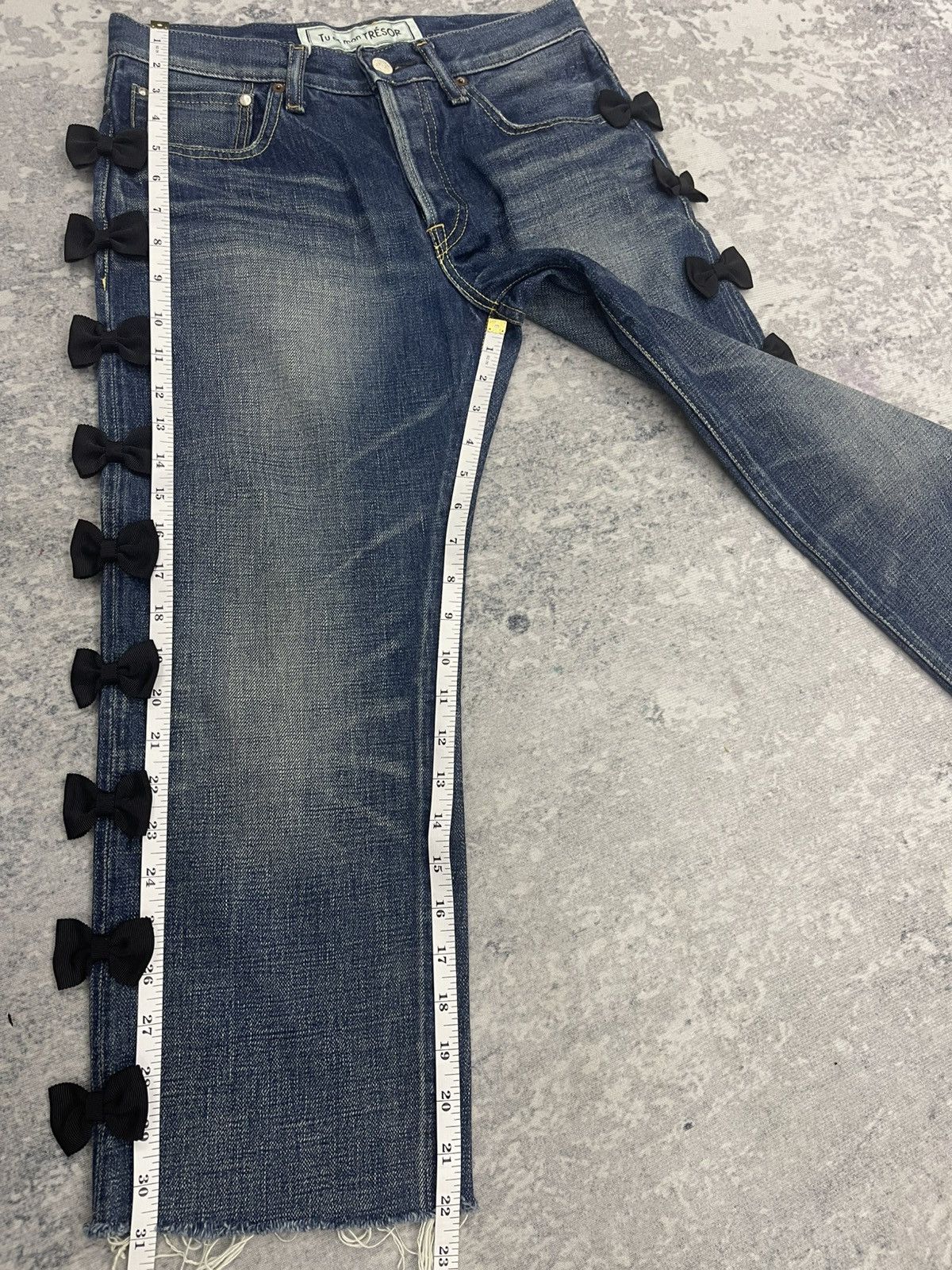 Japanese Brand Tu Es Mon Trésor Selvedge Fly Button Distressed Denim Size US 28 / EU 44 - 15 Thumbnail