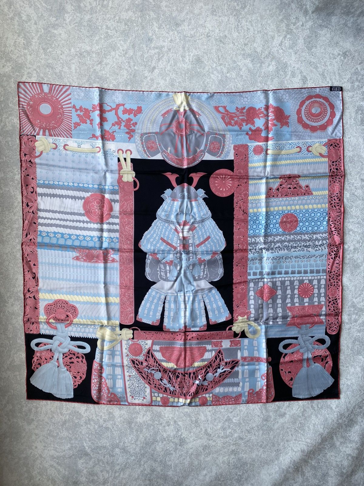 Hermes Hermes Twill Silk 90cm Parures De Samourais Scarf +BOX Size ONE SIZE - 3 Thumbnail