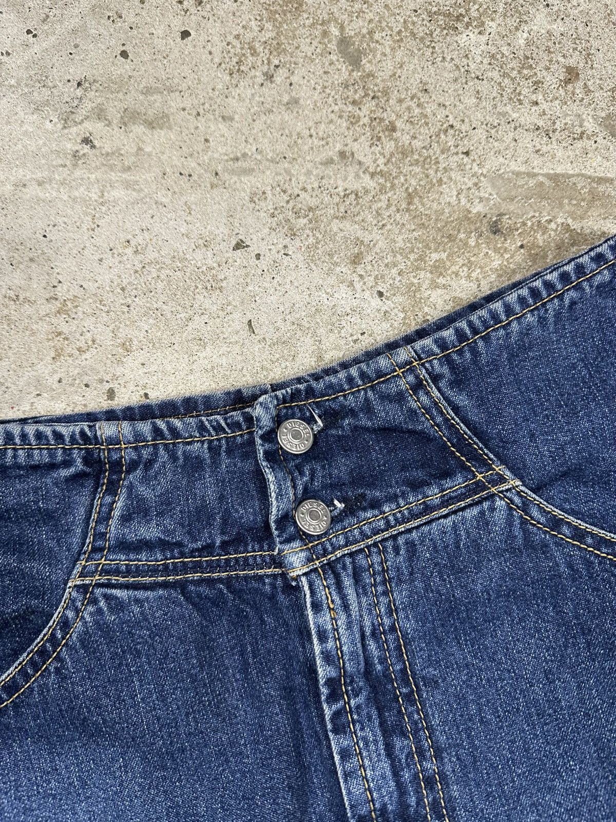 Diesel Vintage 90s Diesel Females Denim Jeans Mini Skirt rare Size 28" / US 6 / IT 42 - 6 Thumbnail