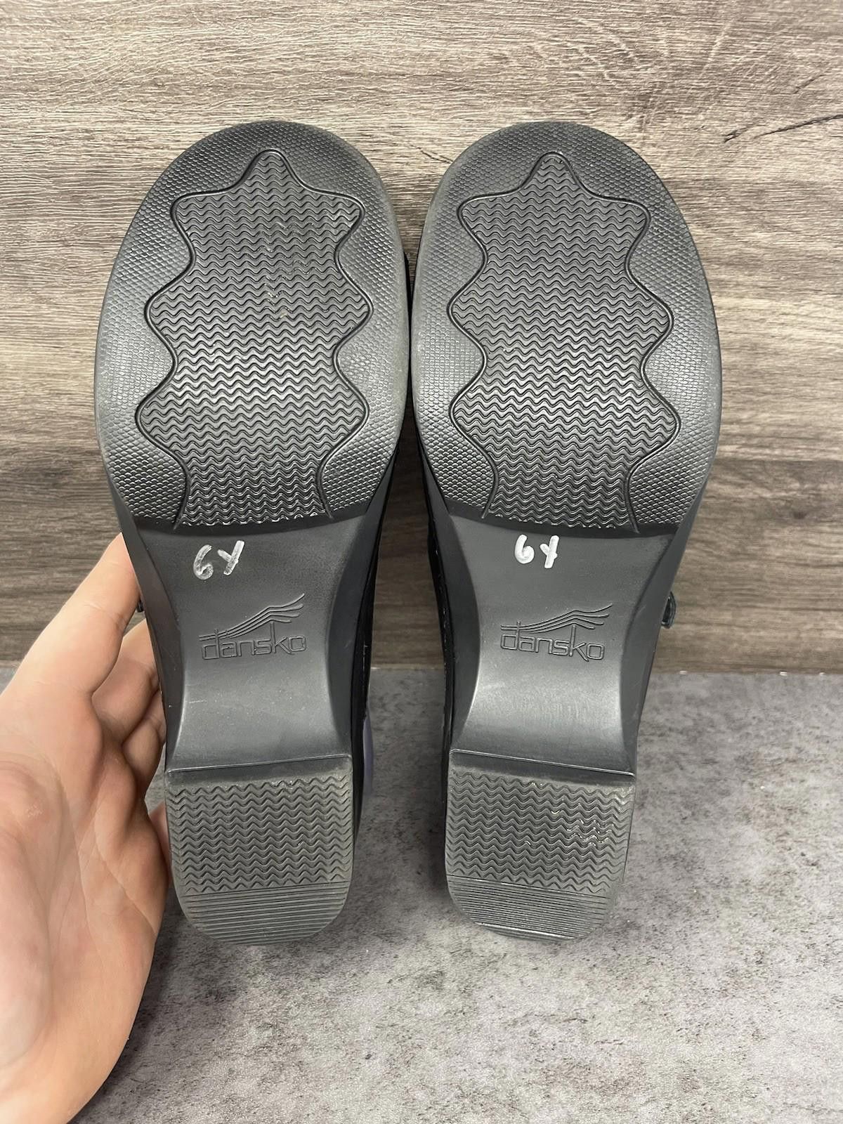 Dansko Dansko Sela Shoes Womens Size 11 (42) Black Sandals Size US 11 / IT 41 - 8 Thumbnail