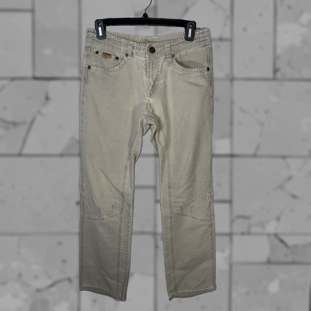 Vintage Kuhl Light Beige Women's Hiking Pants Size 6 User: Kuhl Light Beige Women's Hiking Pants Size 6 Size 28" / US 6 / IT 42 - 1 Thumbnail