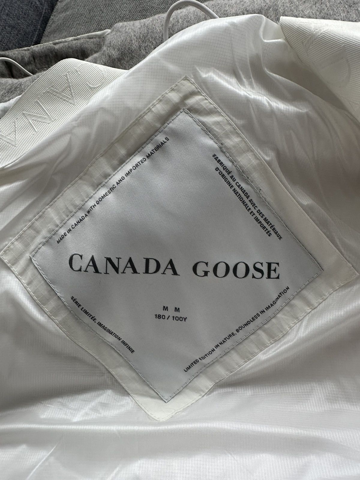 Canada Goose Canada Goose HumanNature Nairo Puffer Size US M / EU 48-50 / 2 - 6 Thumbnail