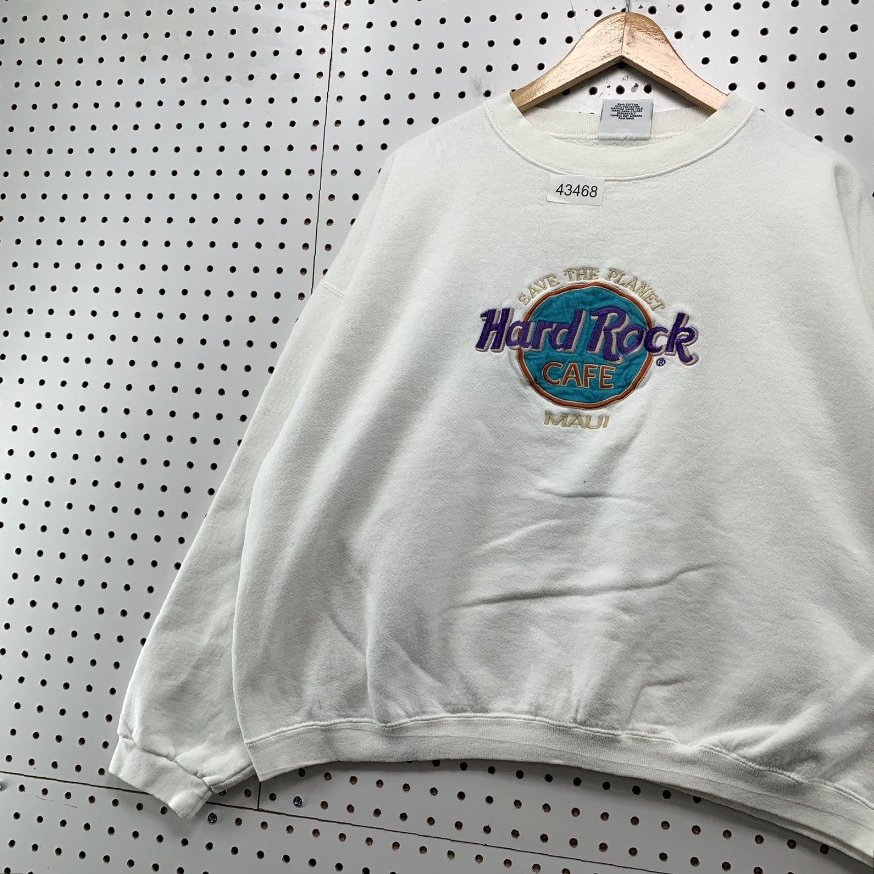 Hard Rock Cafe VINTAGE Hard Rock Cafe Maui Crewneck Sweatshirt White XL Men 90s SAVE THE PLANET Shirt Sweatshirt Pullover Crew Neck Mens 90s Size US XL / EU 56 / 4 - 2 Thumbnail