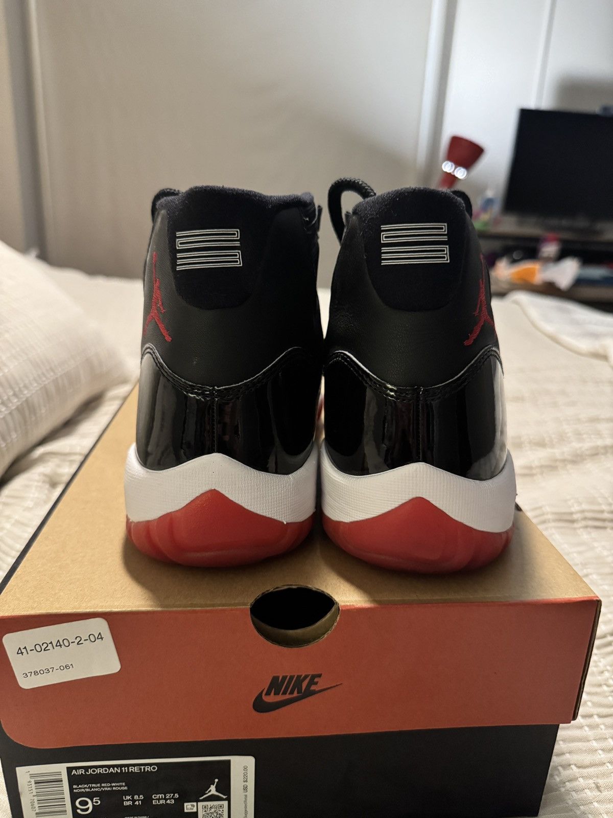 Jordan Brand Jordan 11 ‘Bred’ Size US 9.5 / EU 42-43 - 3 Thumbnail