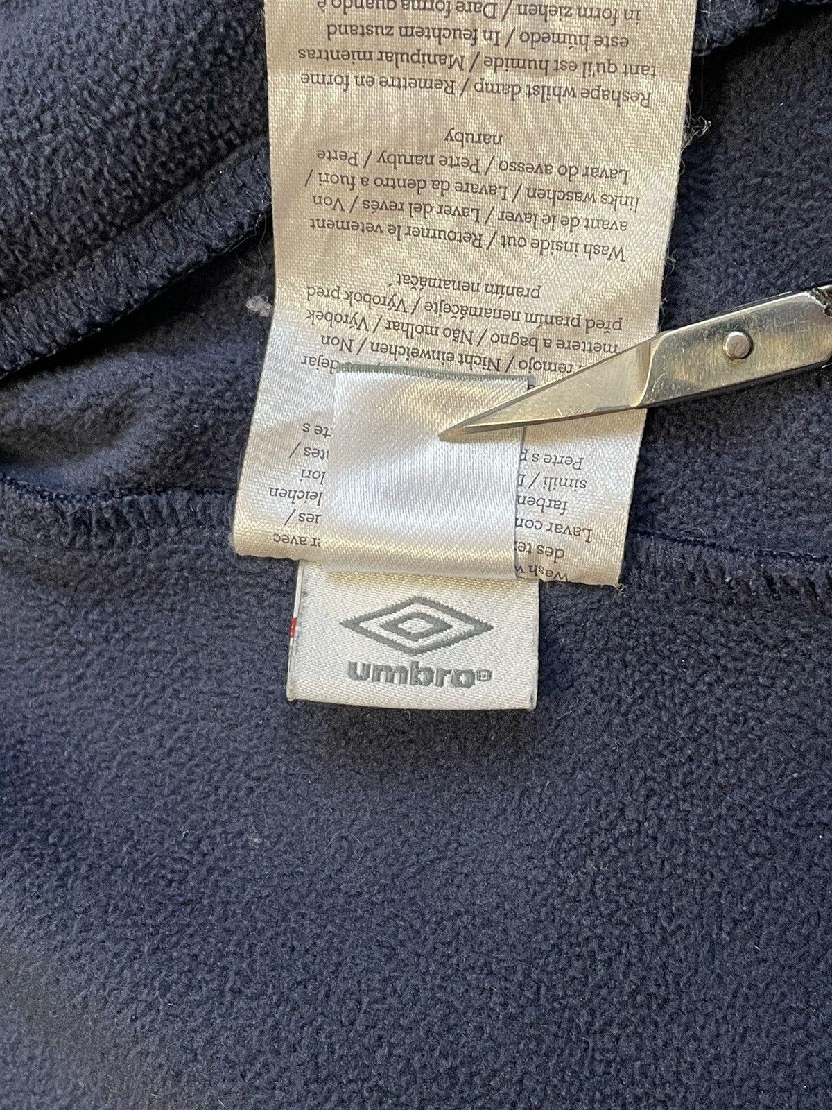 Umbro Vintage Umbro England Soccer Team Track Jacket Football Y2K Size US L / EU 52-54 / 3 - 8 Thumbnail