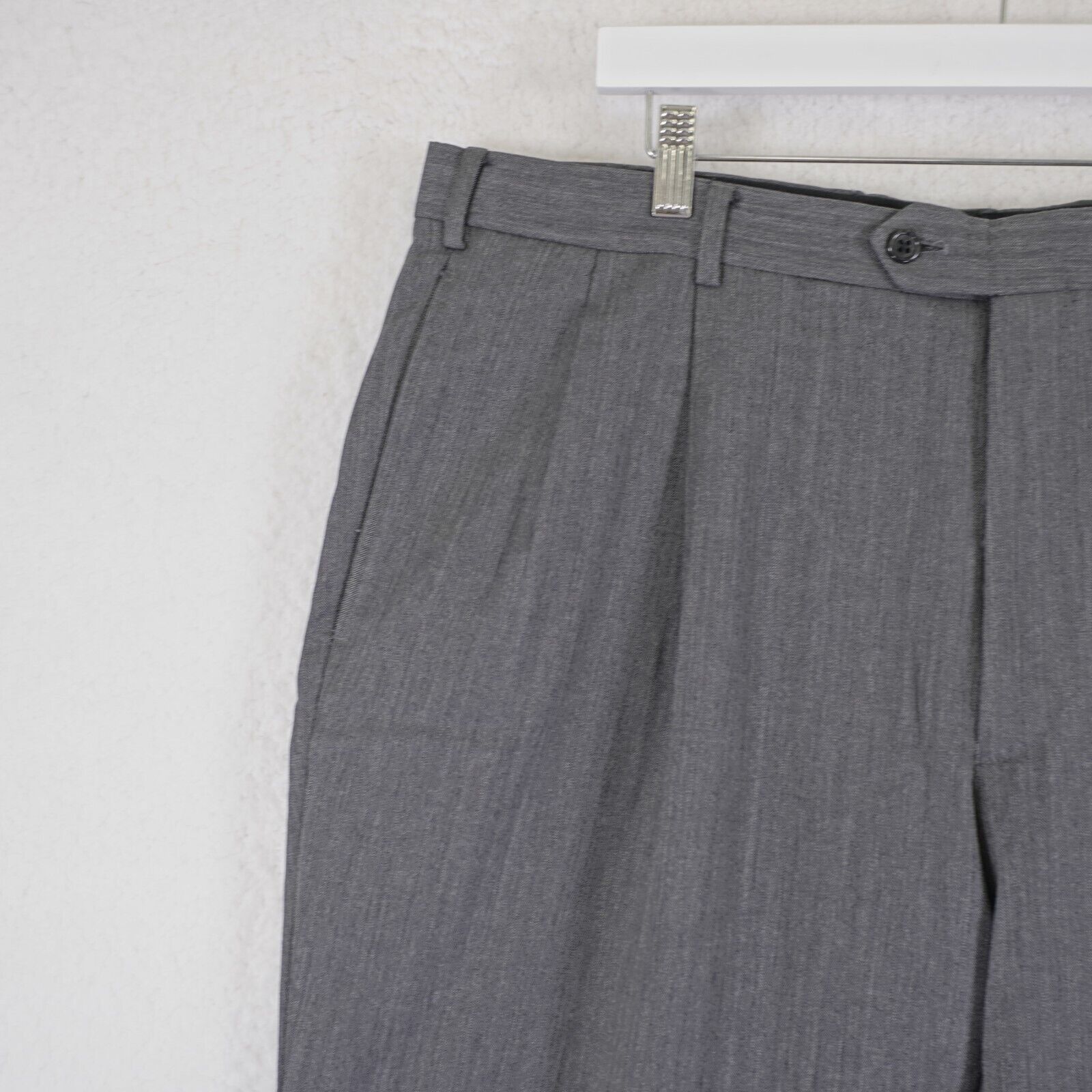 Jos. A. Bank Jos A Bank Wool Gray Herringbone Pleated Cuffed Mid Rise Dre Size 40S - 3 Thumbnail