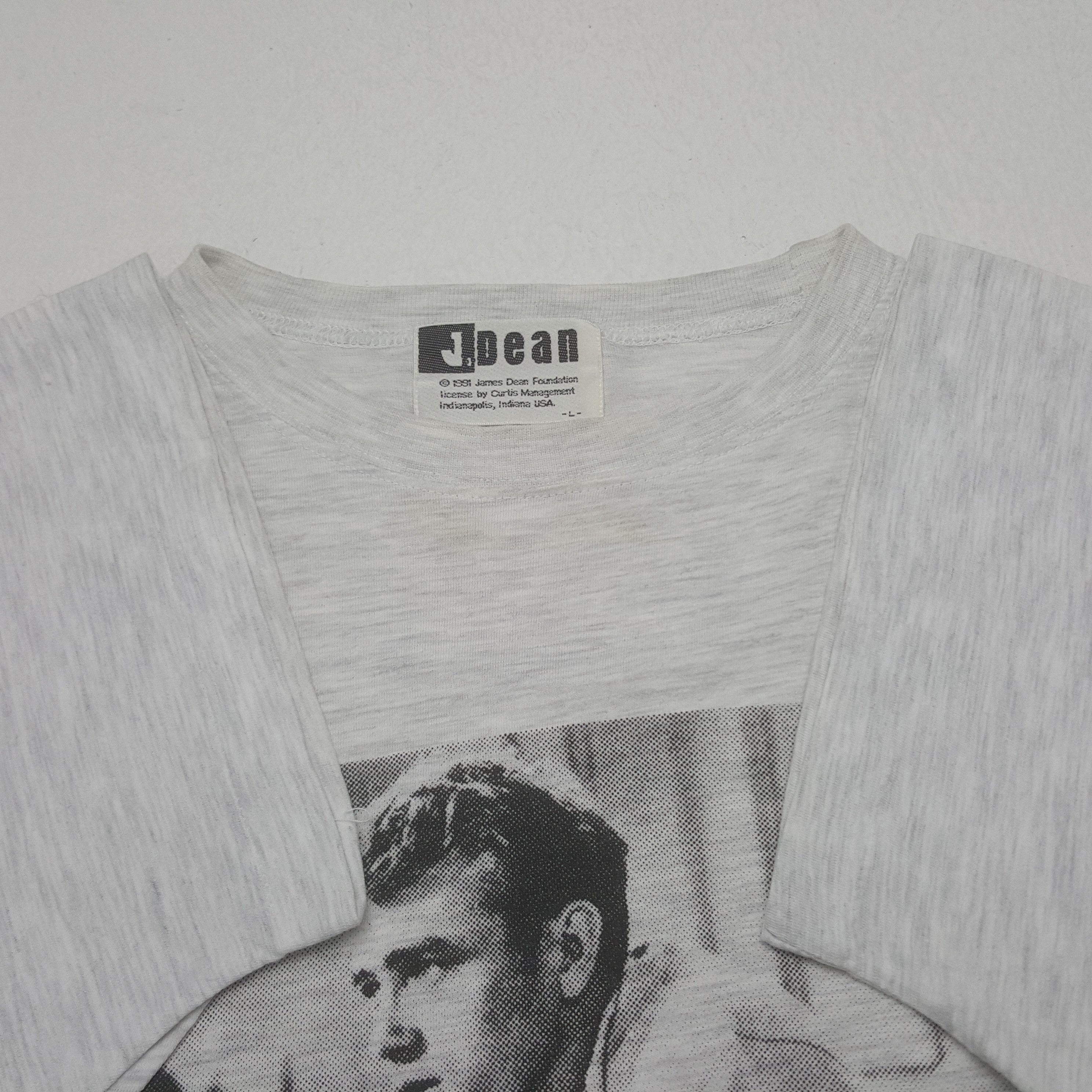 Vintage Vintage James Dean American Singer Songwriter Tshirt Size US M / EU 48-50 / 2 - 4 Thumbnail