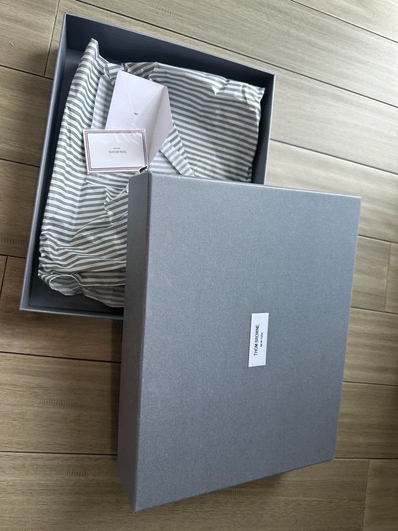 Thom Browne Thom browne Long-sleeved 2504-Nextarrow Size US M / EU 48-50 / 2 - 8 Thumbnail