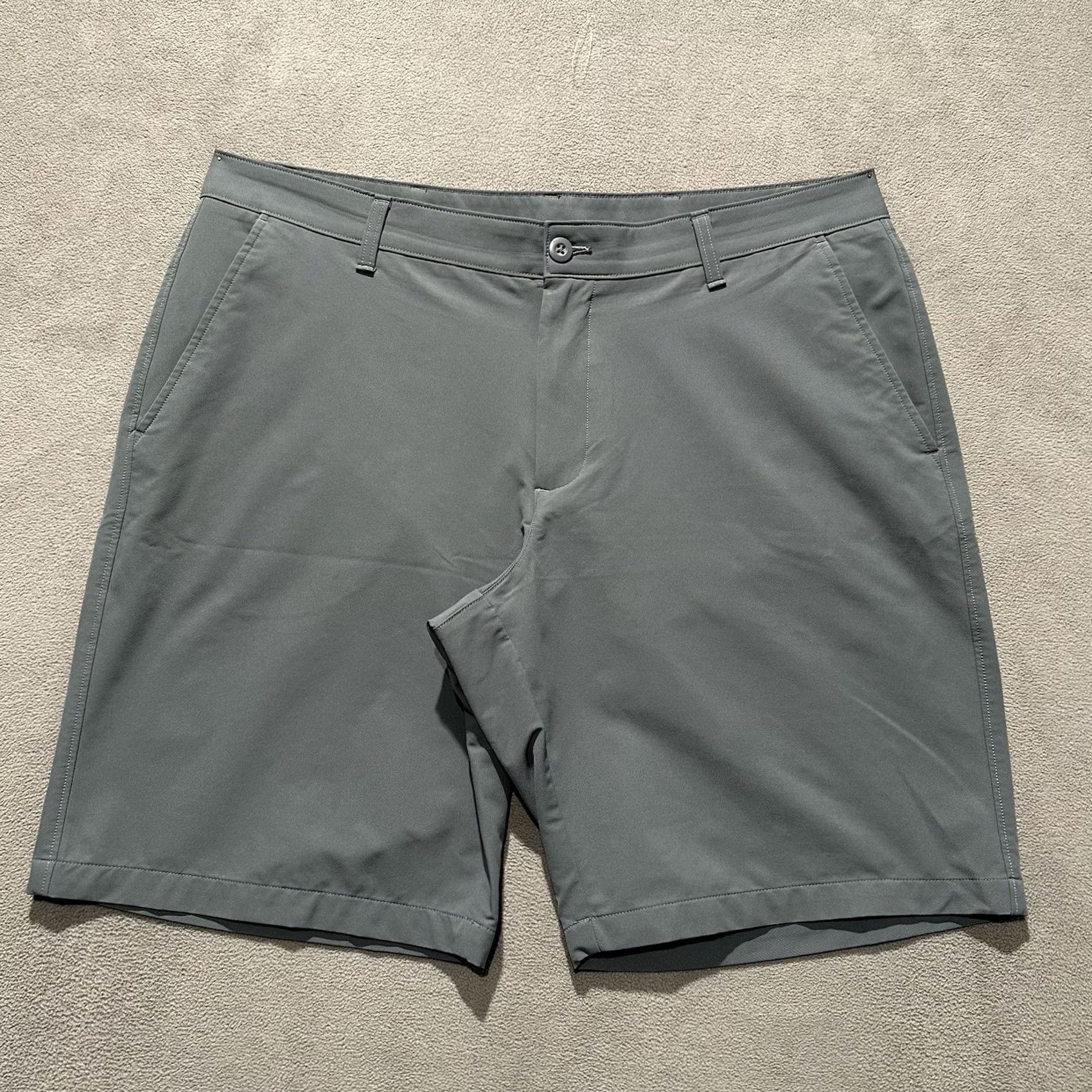 Under Armour Under Armour Golf Shorts Mens 40 Gray Stretch Athletic Performance Outdoors Size US 40 / EU 56 - 2 Thumbnail
