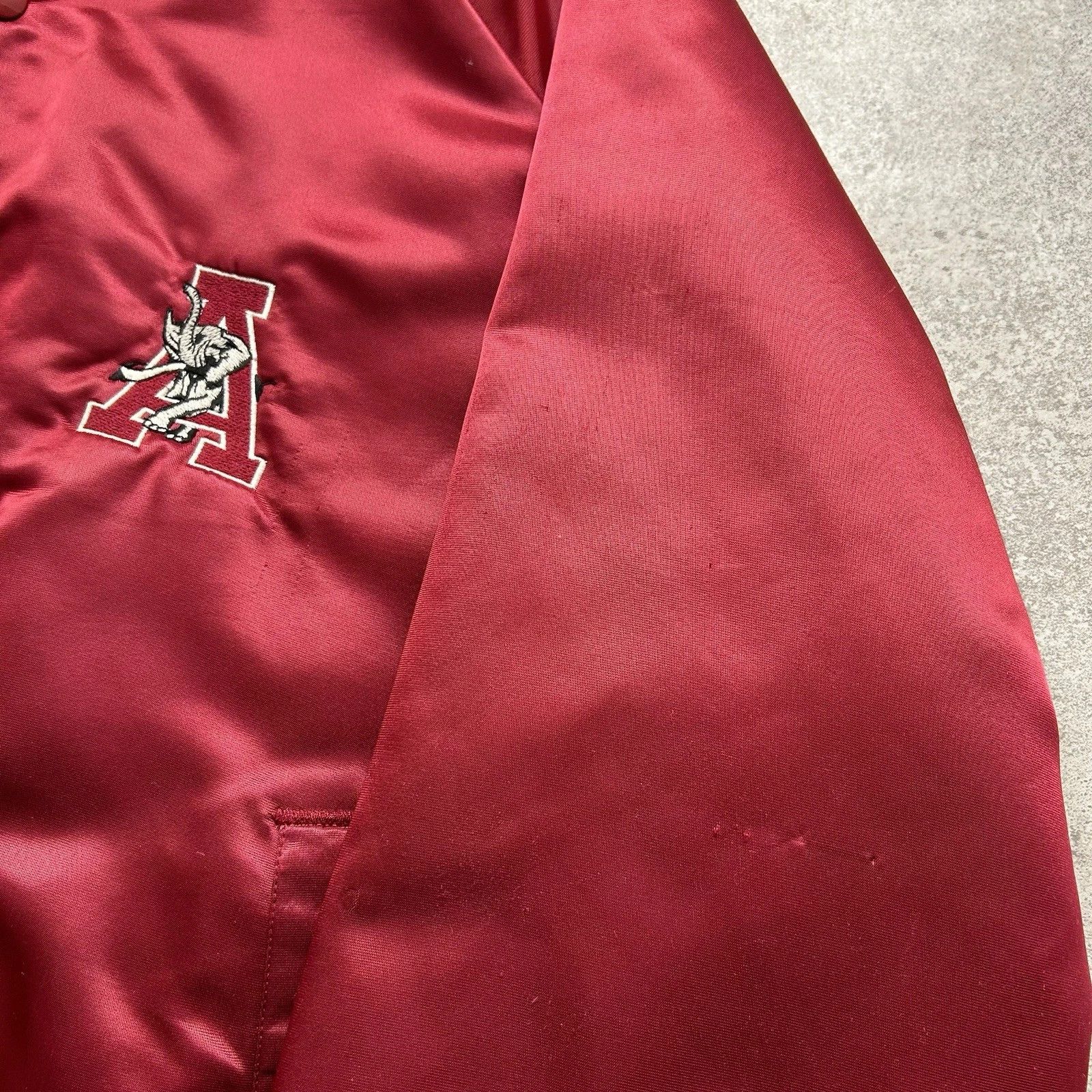 Chalk Line × NCAA × Vintage ALABAMA CRIMSON TIDE CHALK LINE SATIN JACKET SPELL OUT Size US M / EU 48-50 / 2 - 7 Thumbnail