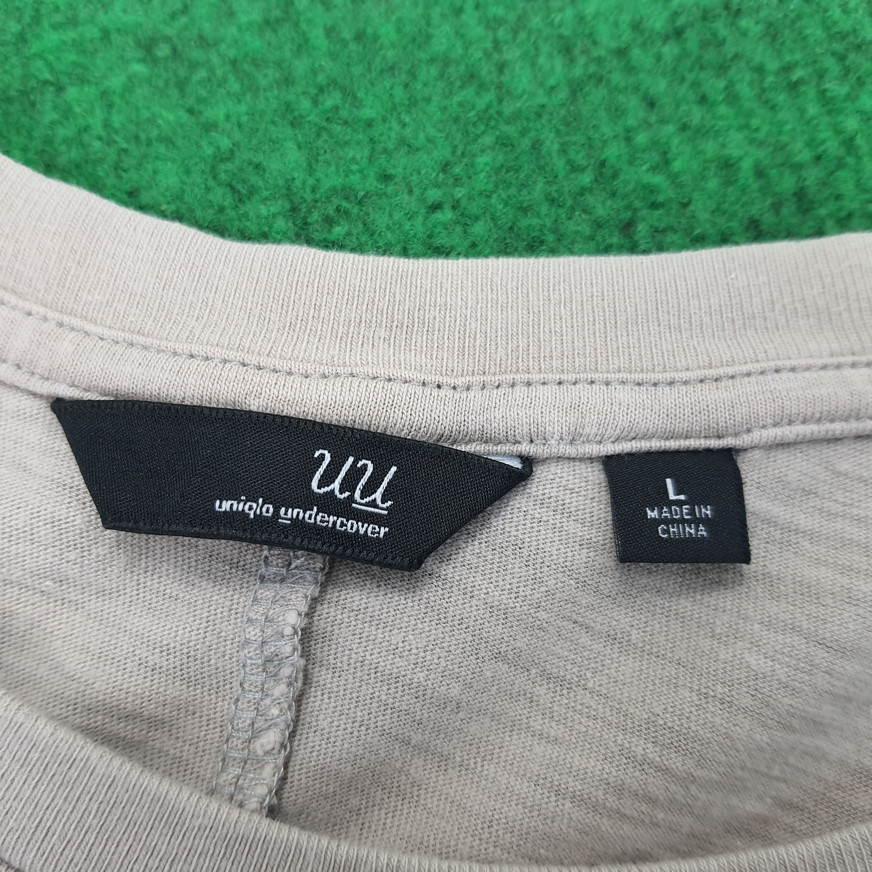 Undercover × Uniqlo Vintage Uniqlo Undercover Japanese Brand T-shirt Size S / US 4 / IT 40 - 5 Thumbnail
