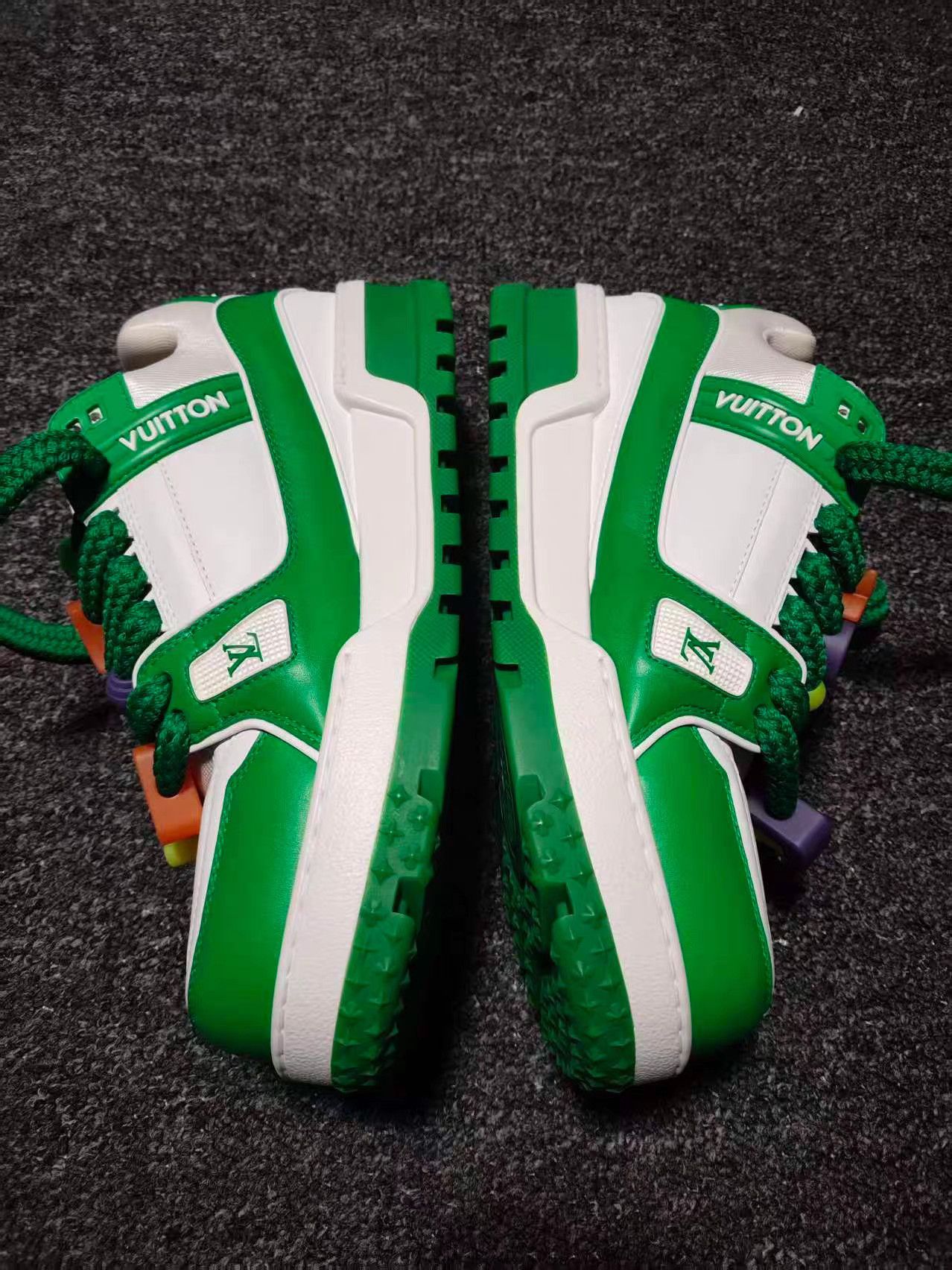 Louis Vuitton LV Trainer Maxi White Green Chunky Sneakers K13 Size US 8 / EU 41 - 4 Thumbnail