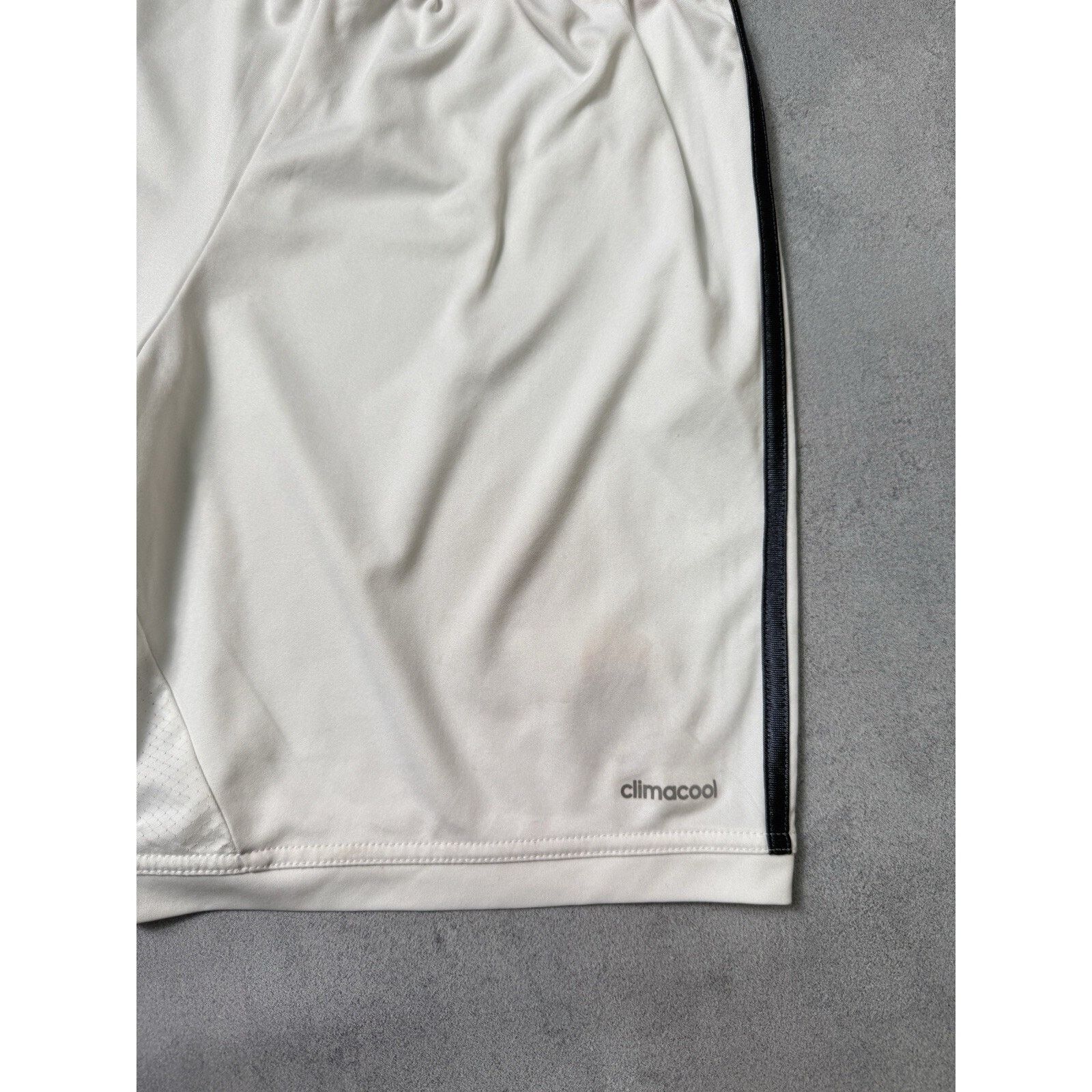 Adidas Adidas Real Madrid Soccer Shorts Football Size L White 2013 Size US 34 / EU 50 - 15 Thumbnail