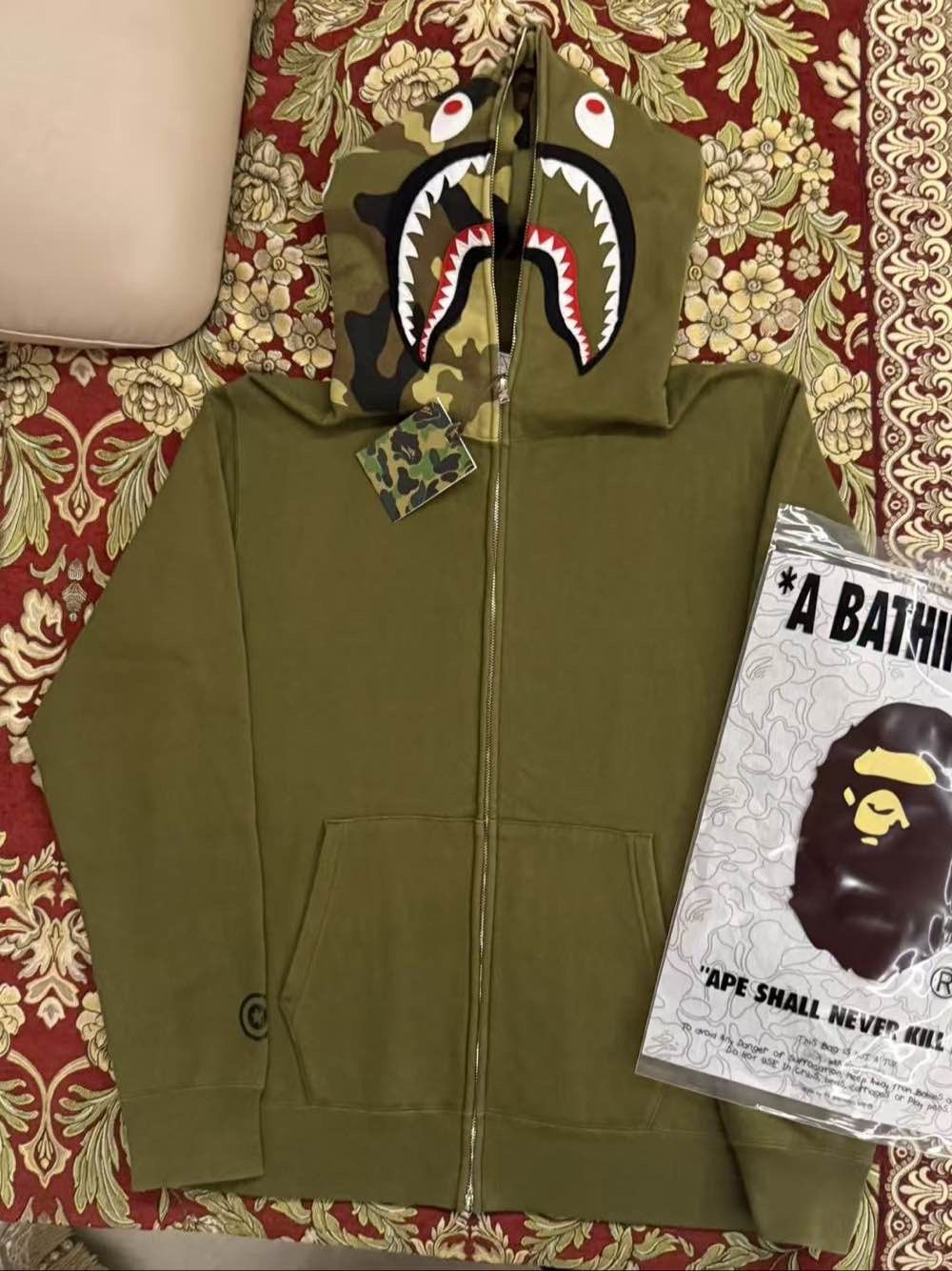 Bape A Bathing Ape Shark Full-Zip Hoodie Green Size XL Size US XL / EU 56 / 4 - 1 Thumbnail