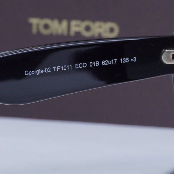 Tom Ford Tom Ford Georgia-02 FT1011 01B Sunglasses Black Round Frame Size ONE SIZE - 7 Thumbnail