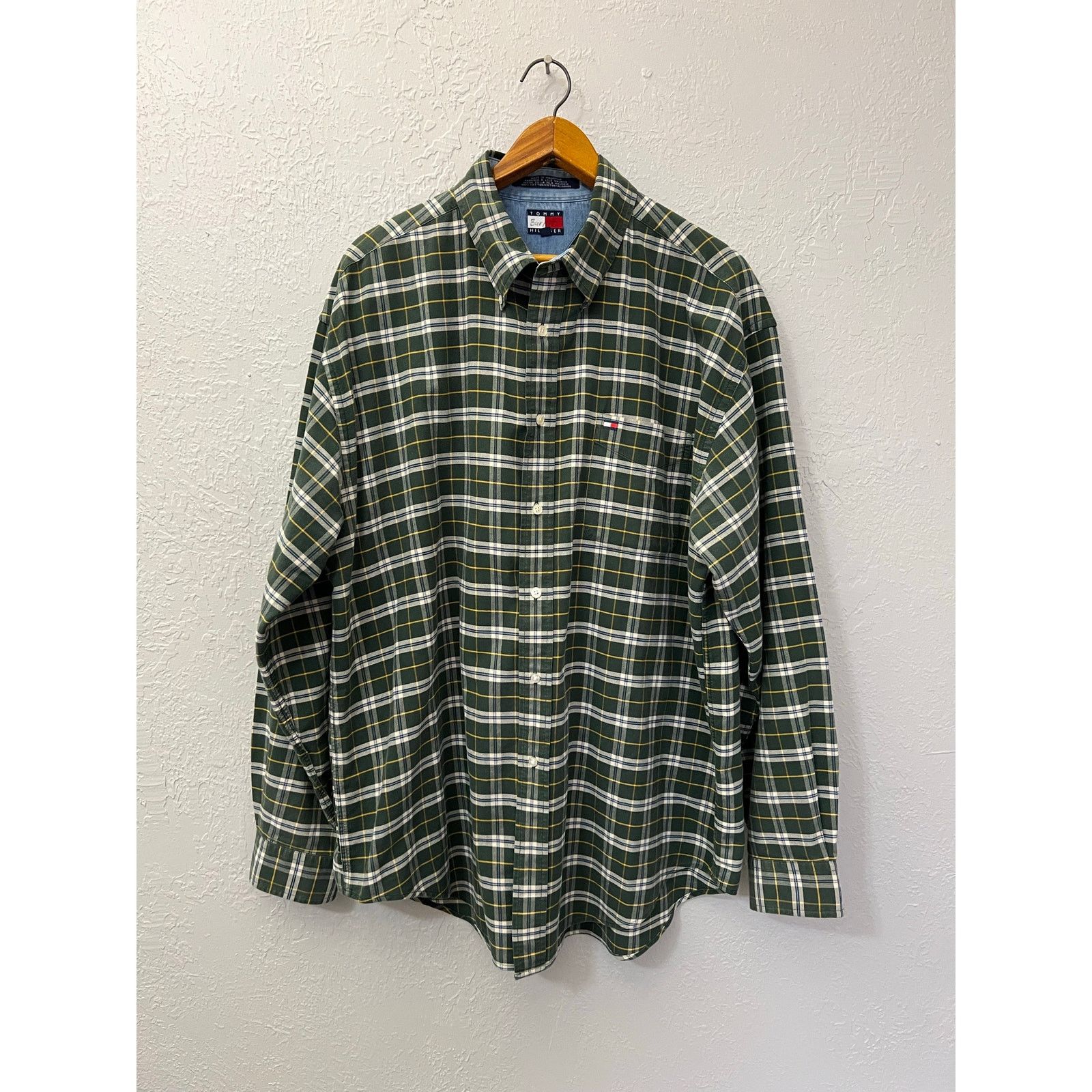 Tommy Hilfiger Tommy Hilfiger Plaid Button Down Shirt Mens XL Green Cotton Size US XL / EU 56 / 4 - 1 Thumbnail