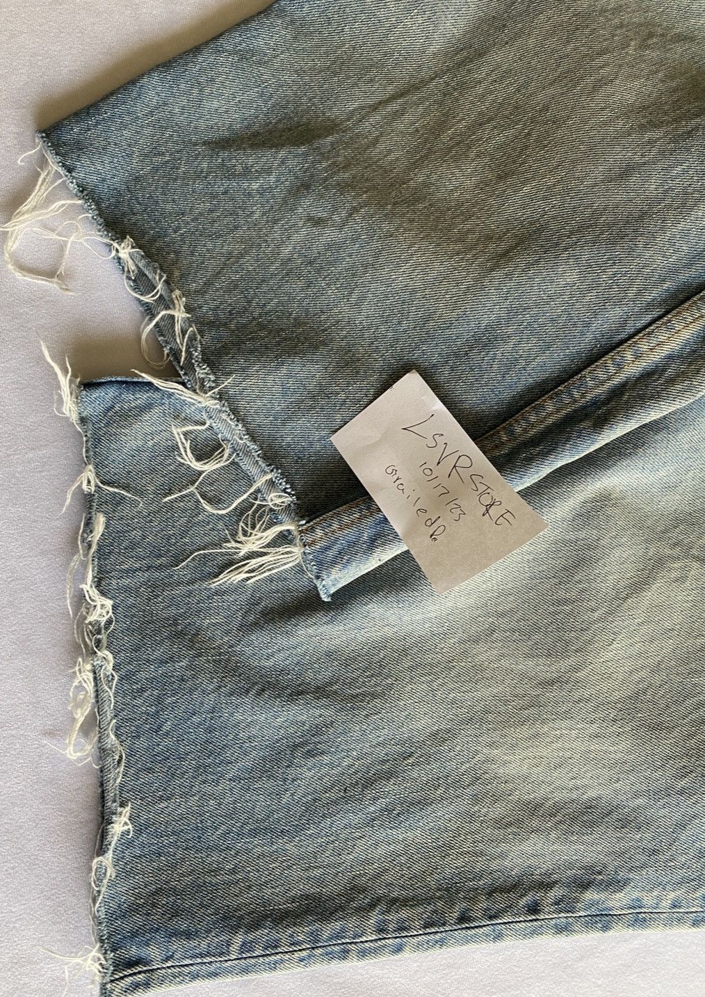 Balenciaga BALENCIAGA Destroyed Super Large Baggy Blue Jean OG size S Size US 32 / EU 48 - 9 Thumbnail
