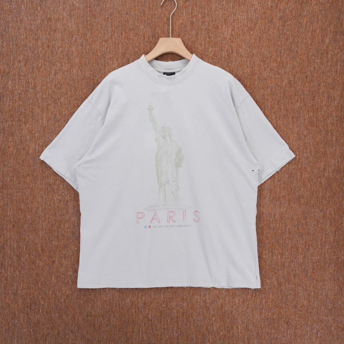Balenciaga Balenciaga T-Shirt XL Men Size US XL / EU 56 / 4 - 1 Thumbnail