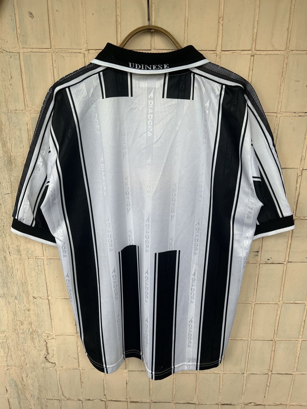 Diadora Vintage Udinese Calcio Diadora Italy 99s Home Soccer Jersey Size US L / EU 52-54 / 3 - 18 Thumbnail