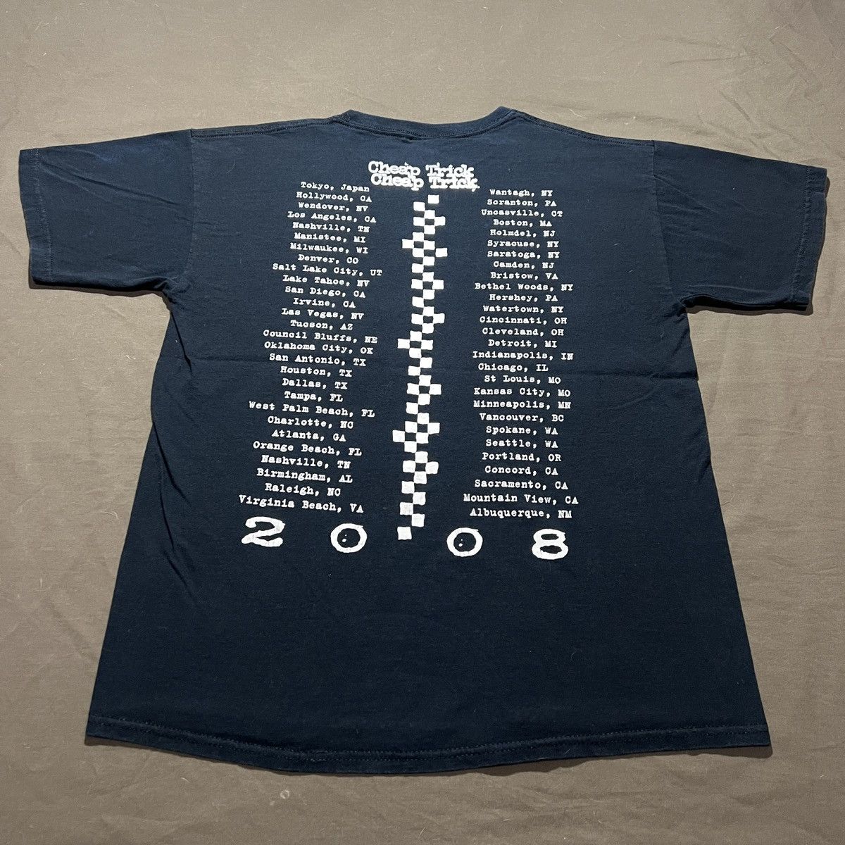 Band Tees Vintage Y2K CHEAP TRICK Rock Tour Promo Tee L Size US L / EU 52-54 / 3 - 6 Thumbnail