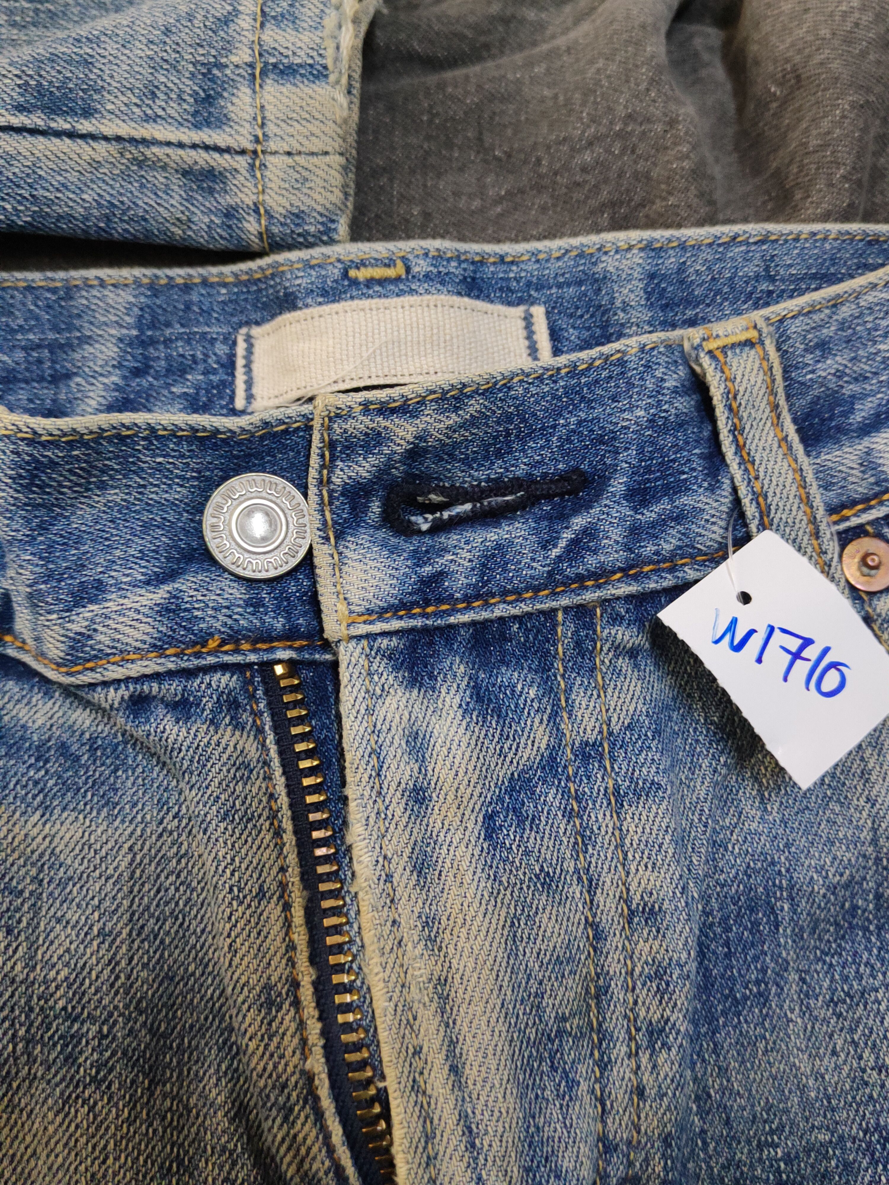Japanese Brand Uniqlo Blue Distressed Ripped denim Jeans #W1710 Size US 30 / EU 46 - 15 Thumbnail
