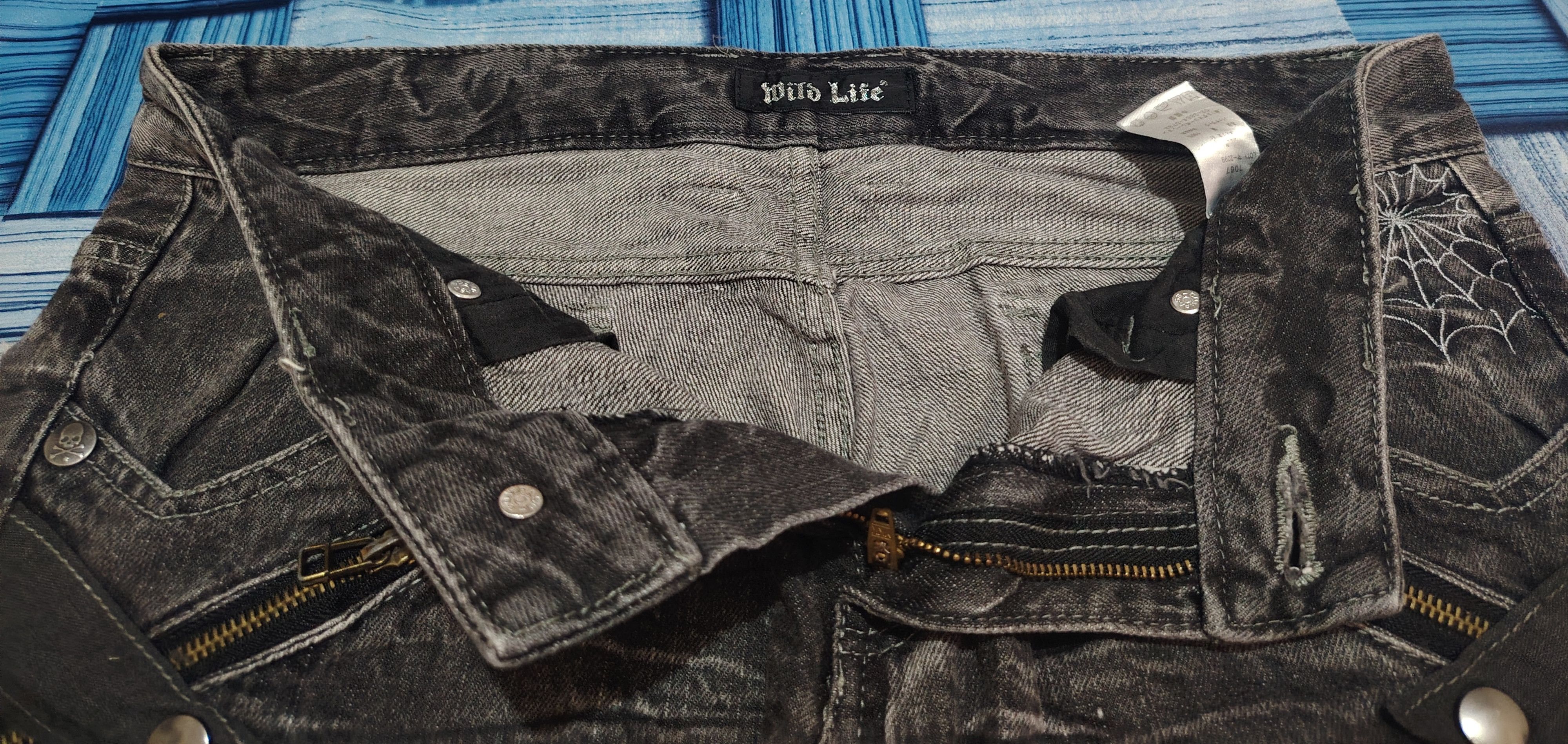 Le Grande Bleu (L.G.B.) Japanese Wild Life Skull Bones Whiskered Flared Jeans Size US 32 / EU 48 - 8 Thumbnail