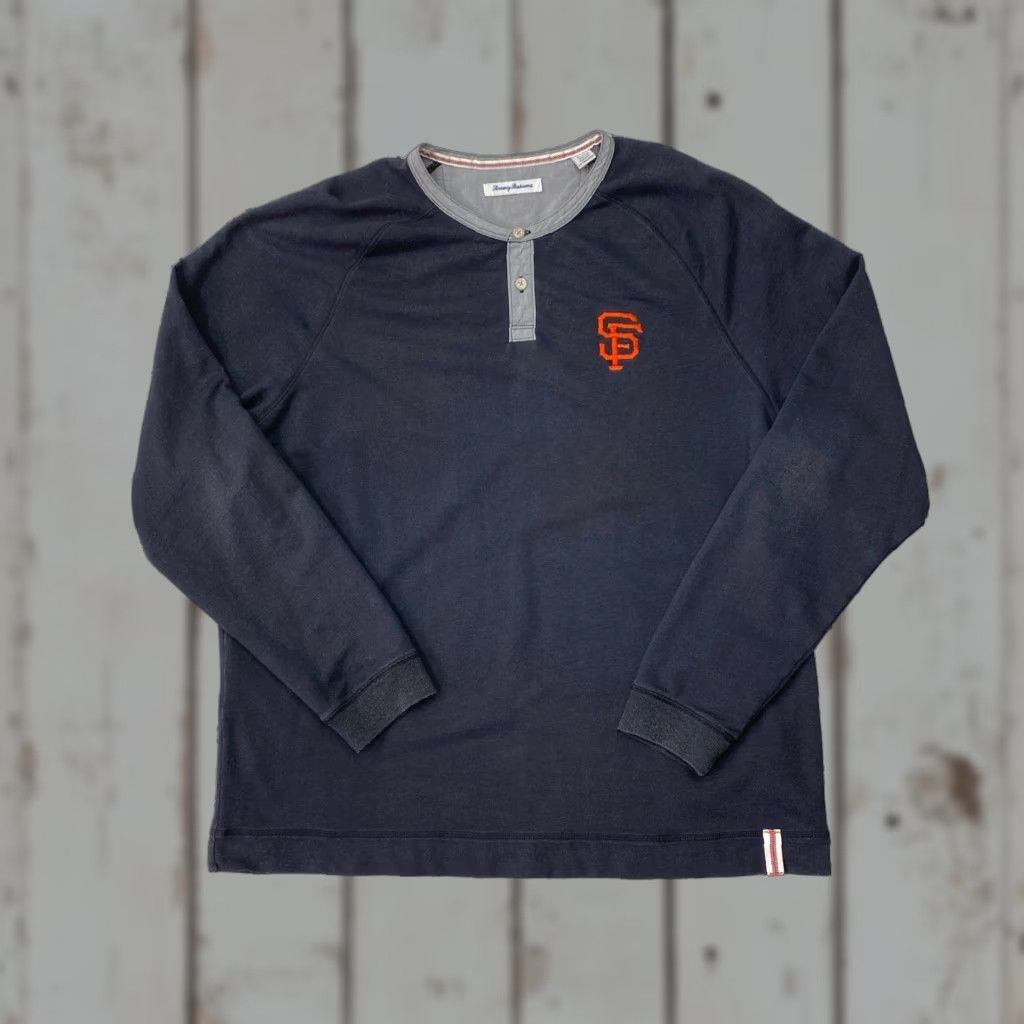Tommy Bahama Tommy Bahama SF Giants Henley Shirt Long Sleeve Gray Cotton XL Mens Regular Button-Up Baseball Embroidered Size US XL / EU 56 / 4 - 1 Thumbnail