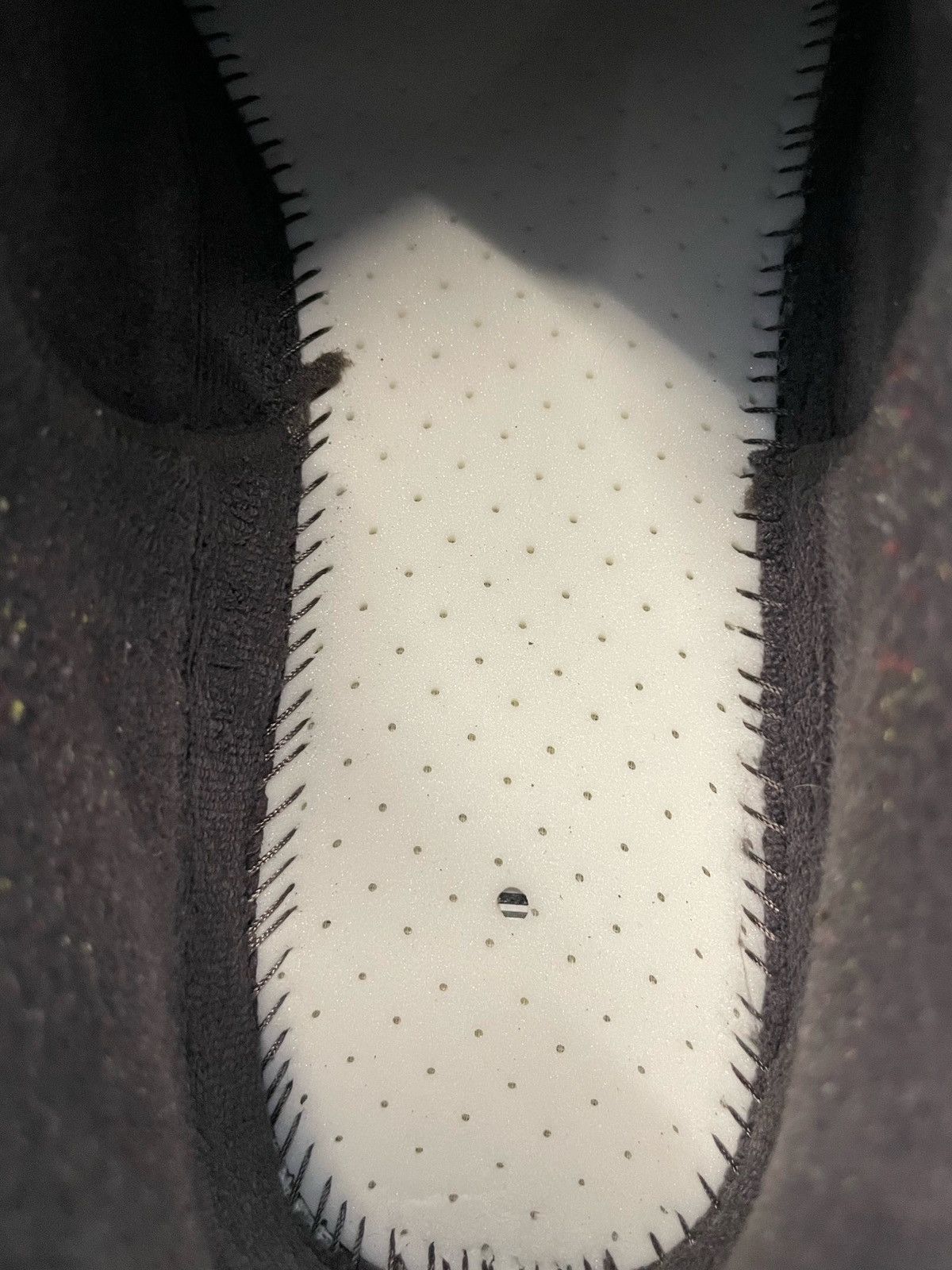Balenciaga Balenciaga Hamptons Worn-Out Low-Top Sneaker Size US 8 / EU 41 - 17 Thumbnail