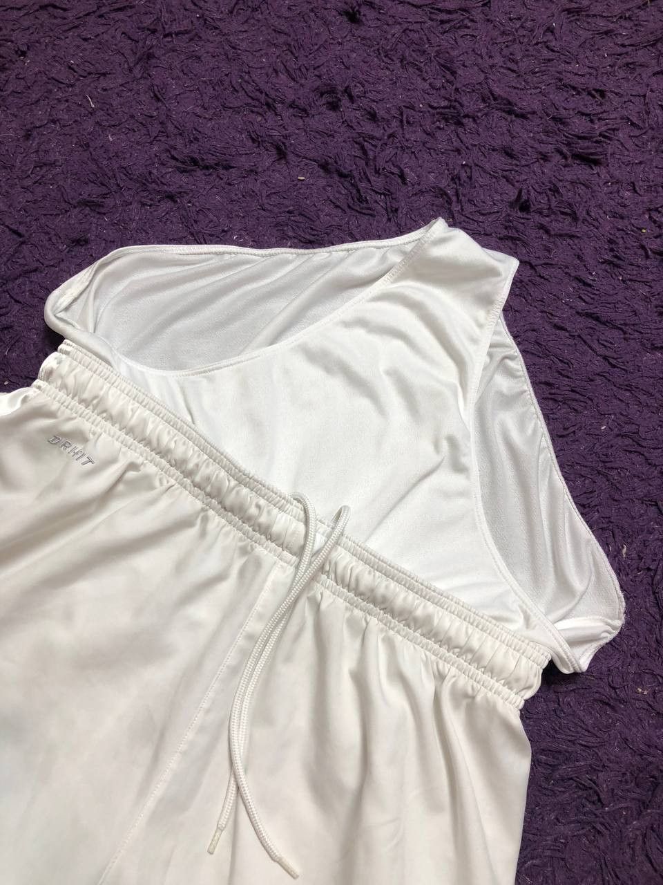 Nike Vintage Nike Dri-Fit white shorts logo Y2K football England Size US 36 / EU 52 - 9 Thumbnail