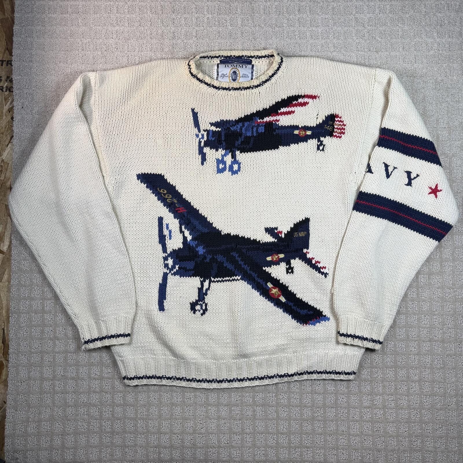 Tommy Hilfiger Vintage Tommy Hilfiger Navy Plane Knit Sweater L Size US L / EU 52-54 / 3 - 1 Thumbnail