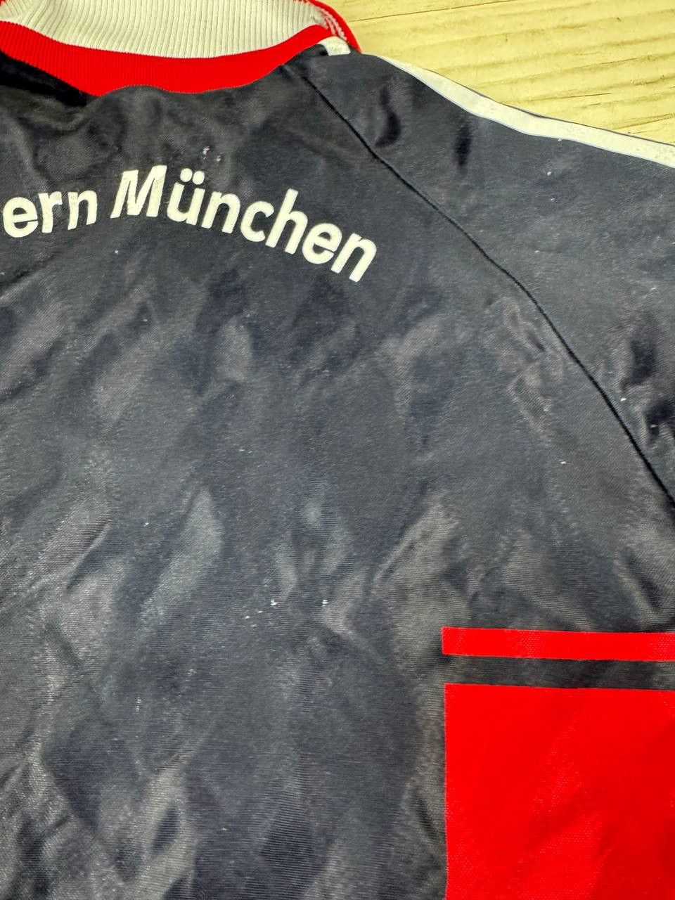 Adidas Vintage Adidas Bayern Munich 1997 1999 Home Shirt Jersey Size US S / EU 44-46 / 1 - 17 Thumbnail
