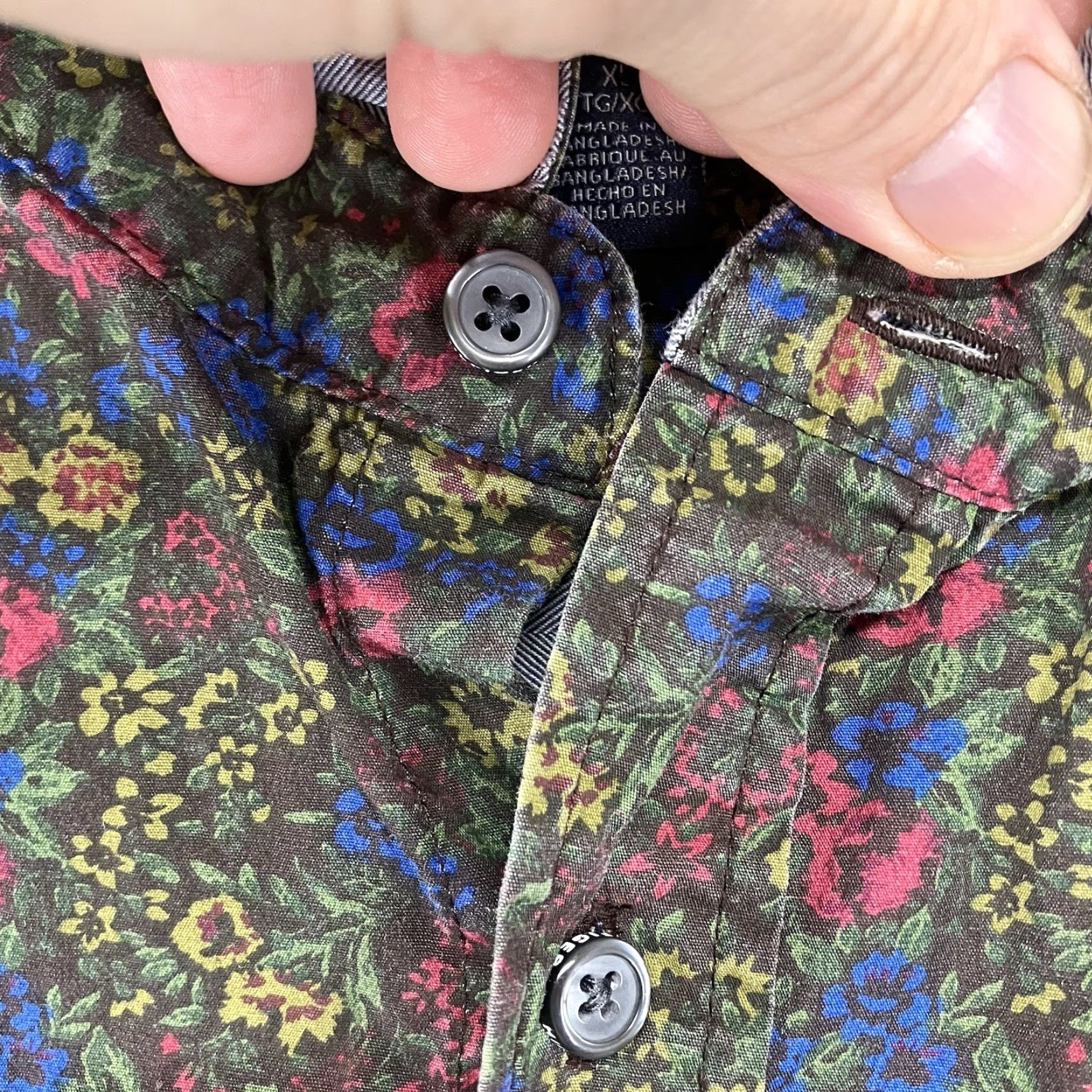 Tommy Hilfiger VINTAGE Tommy Hilfiger Men's Floral Print Button Up Shirt XL Slim Fit Long Sleeve Casual 90s Grunge Gothic Bohemian Size US XL / EU 56 / 4 - 5 Thumbnail