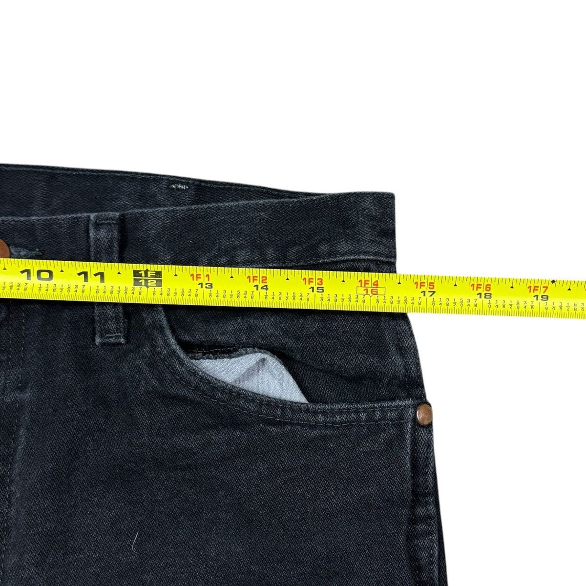 Wrangler Wrangler A102 Straight Leg Black Denim Jeans Men's 33x30 Size US 33 - 4 Thumbnail
