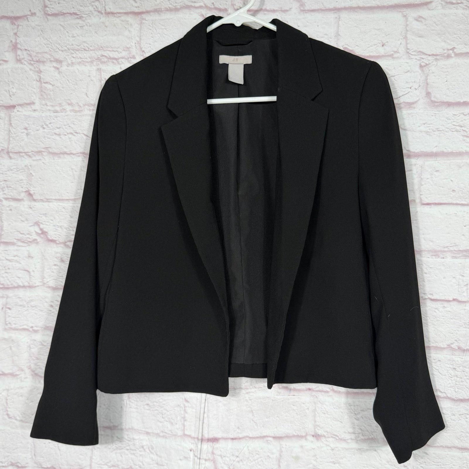 H&M H&M Women's Black Blazer Size 6 Size S / US 4 / IT 40 - 1 Thumbnail