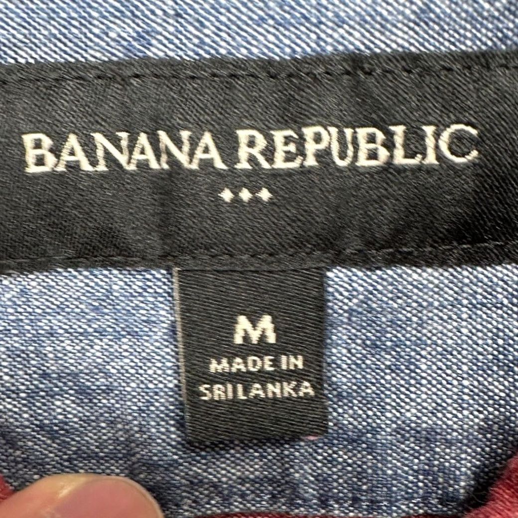 Banana Republic Banana Republic Button-Up Shirt Adult Medium Red Standard Fit Casual Pocket Mens Size US M / EU 48-50 / 2 - 5 Thumbnail