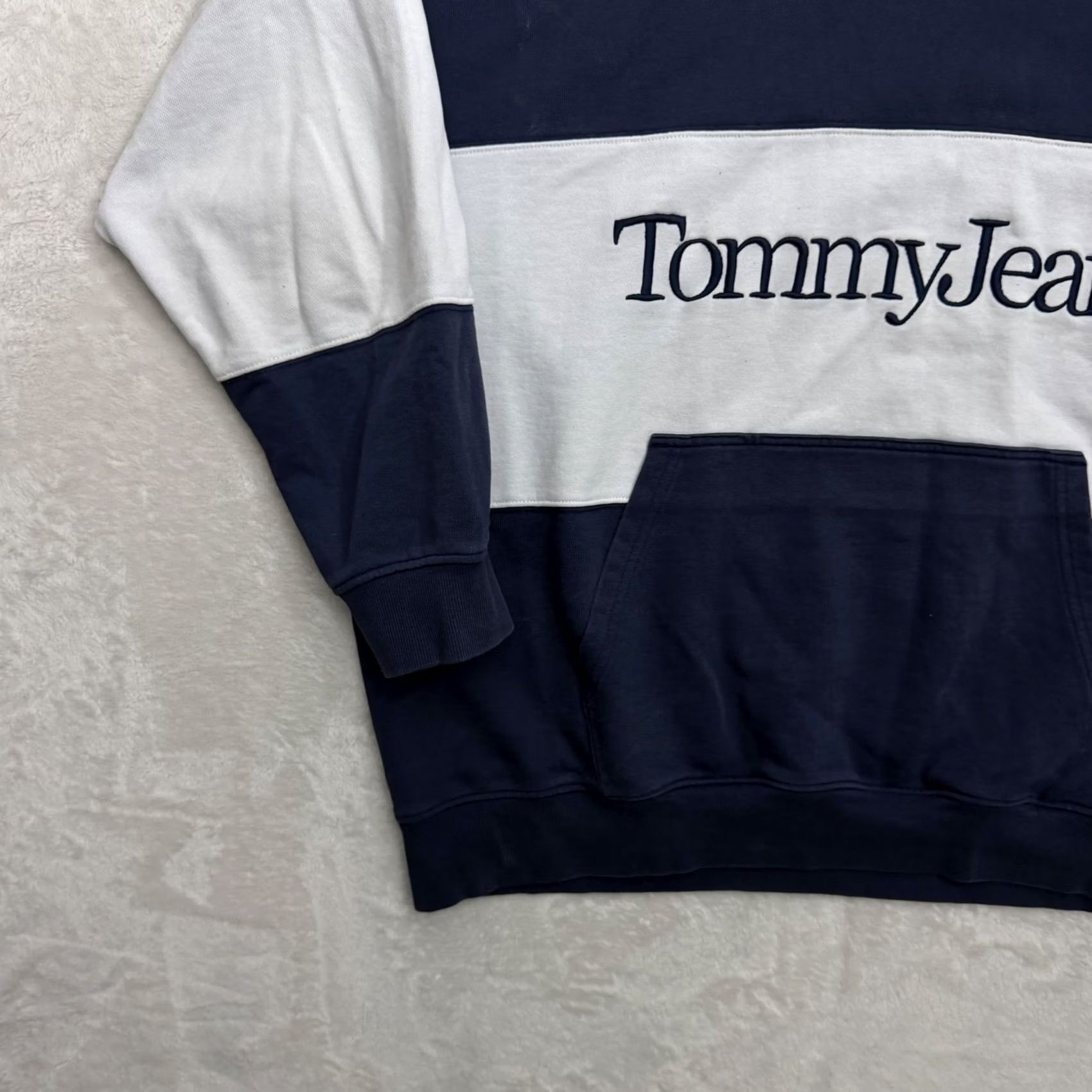 Tommy Hilfiger Tommy Hilfiger Hoodie Mens 2XL Blue Colorblock Fleece Pullover Crew Neck Sweatshirt Logo Embroidered Striped Pockets All Seasons Size US XXL / EU 58 / 5 - 7 Thumbnail