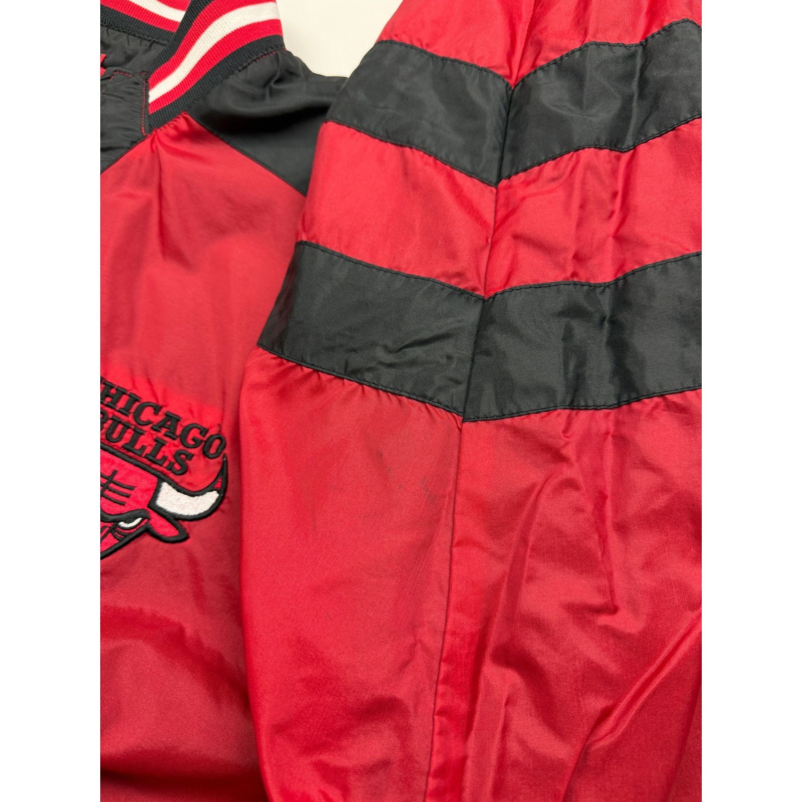 Vintage Vintage 90s Chicago Bulls NBA Pro Player Size XL Size US XL / EU 56 / 4 - 7 Thumbnail