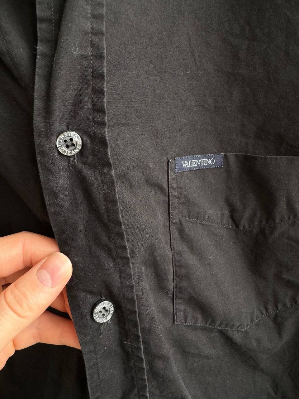 Valentino × Vintage Valentino shirt vintage 90s men’s M L black polo button Size US L / EU 52-54 / 3 - 5 Thumbnail