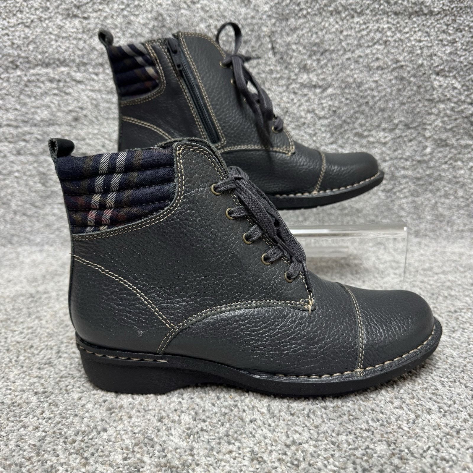 Clarks Clarks Boots Womens Size 7 Grunge Combat Ankle Leather Size US 7 / IT 37 - 1 Thumbnail