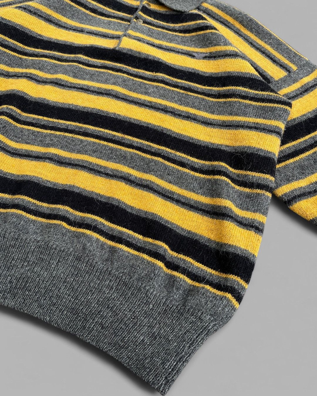 Giorgio Armani 🔥80’s GIORGIO ARMANI Golden Eagle Wool Alpaca Jumper Size US M / EU 48-50 / 2 - 8 Thumbnail