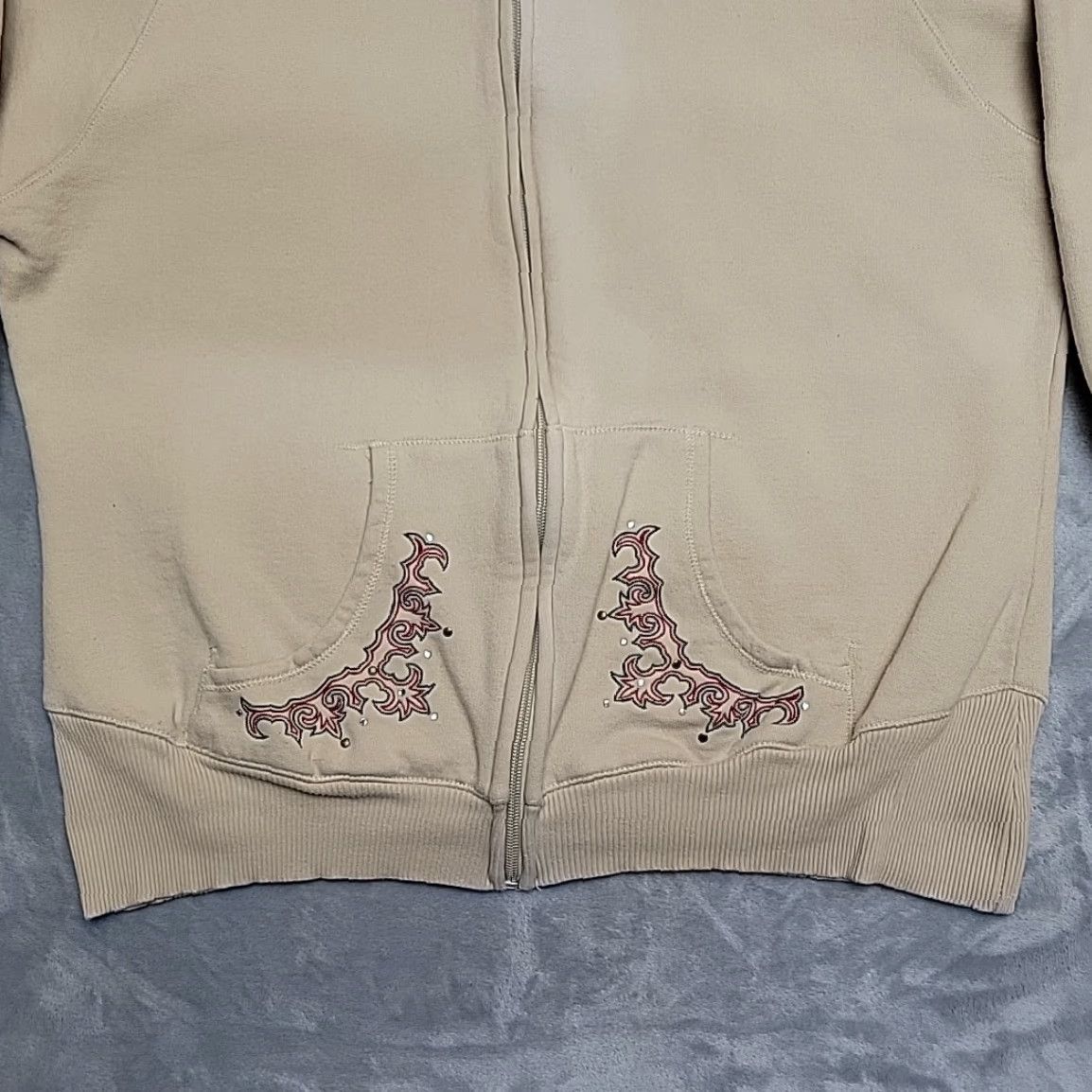 Ariat Ariat Hoodie Womens XL Cowboy Western Embroidered Bedazzled Hooded Sweatshirt Beige Pockets Rhinestone Cowboys Western decor Womens XL Hoodie Size XL / US 12-14 / IT 48-50 - 2 Thumbnail