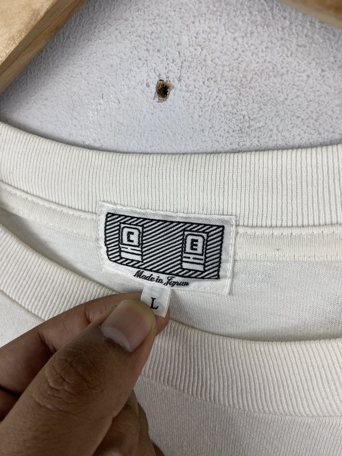Cav Empt Cav empt Rare Design Tee Size US L / EU 52-54 / 3 - 7 Thumbnail
