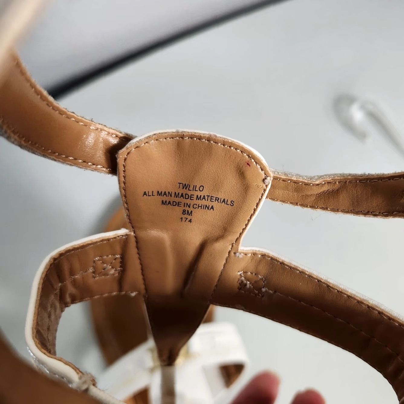 Tommy Hilfiger Tommy Hilfiger White Vegan Leather Lorine Strappy Thong Sandals-Size 8 Size US 8 / IT 38 - 6 Thumbnail