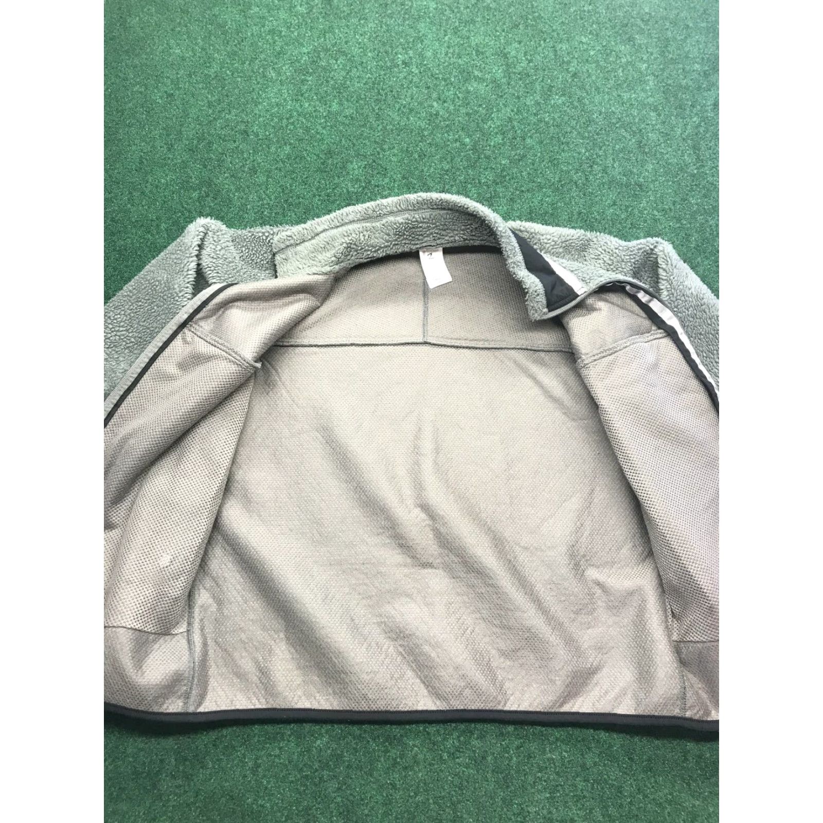 Patagonia VINTAGE Patagonia Retro-X Fleece Jacket Gray Full Zip Deep Pile Size M Mens Jacket Retro 2000s Size US M / EU 48-50 / 2 - 6 Thumbnail