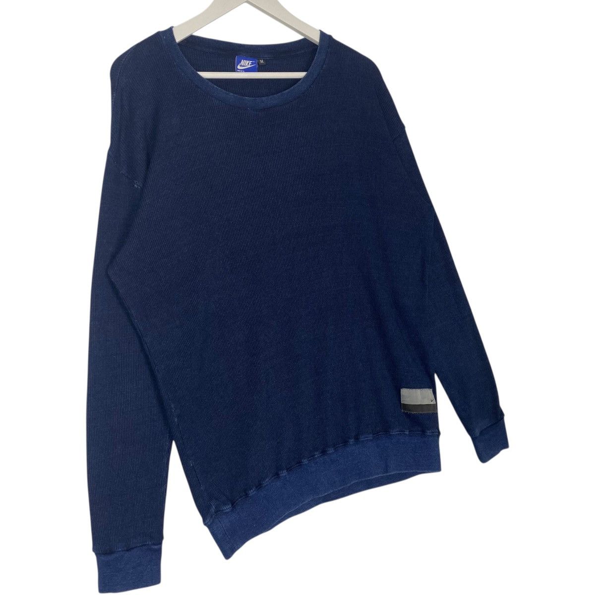 Vintage Vintage Nike Sweatshirt Small Logo Embroidery NavyBlue SizeM Size US M / EU 48-50 / 2 - 3 Thumbnail