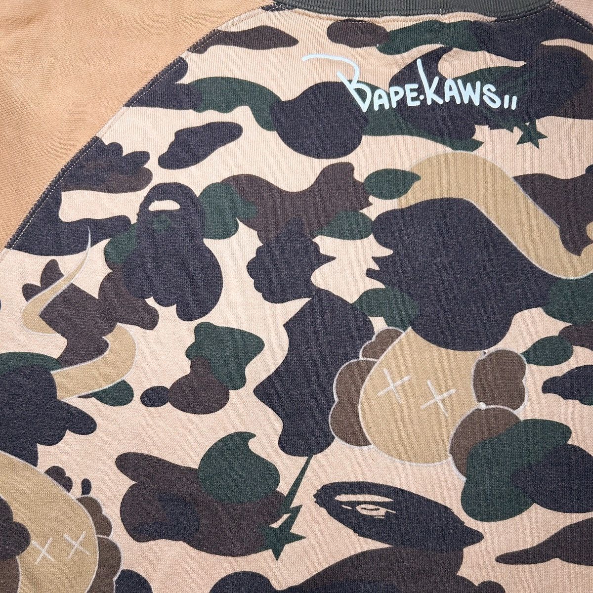Bape × Kaws Bape x Kaws 1st Camo Bendy S/S Crewneck Size US M / EU 48-50 / 2 - 5 Thumbnail