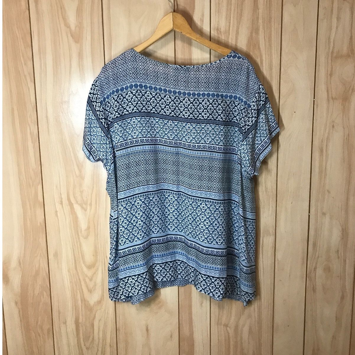 Jones New York JNY Jones New York Blue Striped V-Neck Short Sleeve Top Size XXL / US 16-18 / IT 52-54 - 2 Thumbnail